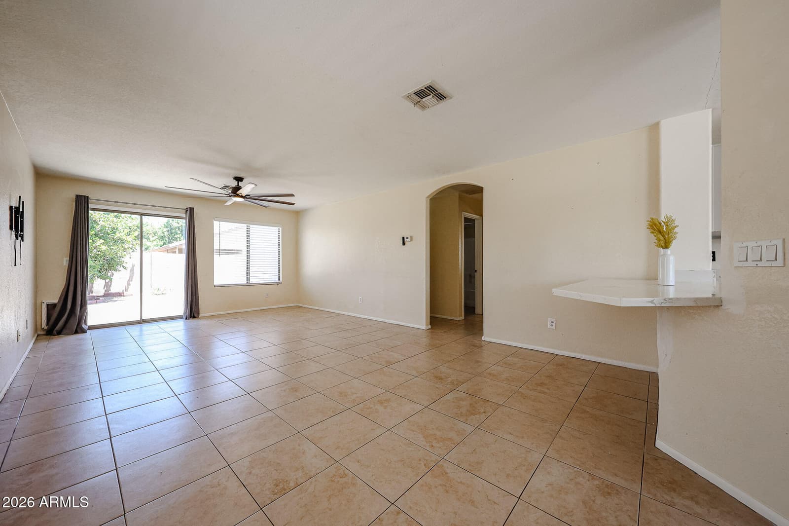 1098 E NARDINI Street, San Tan Valley, AZ 85140 — photo 8 of 32