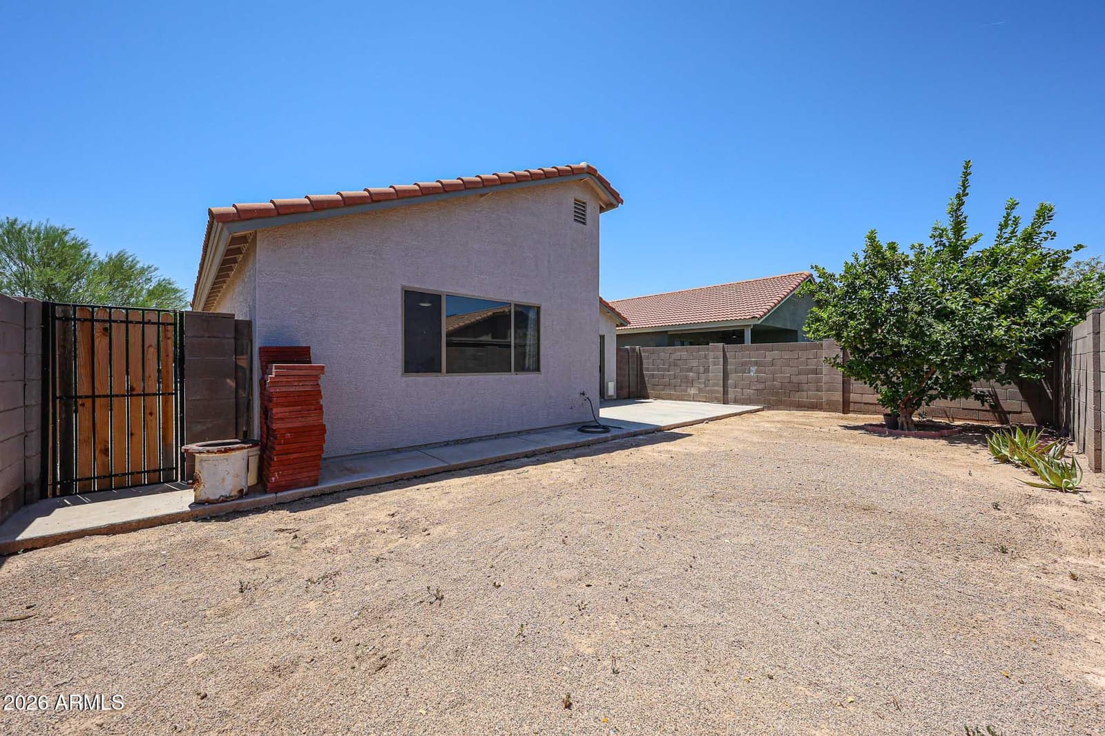 1098 E NARDINI Street, San Tan Valley, AZ 85140 — photo 22 of 32