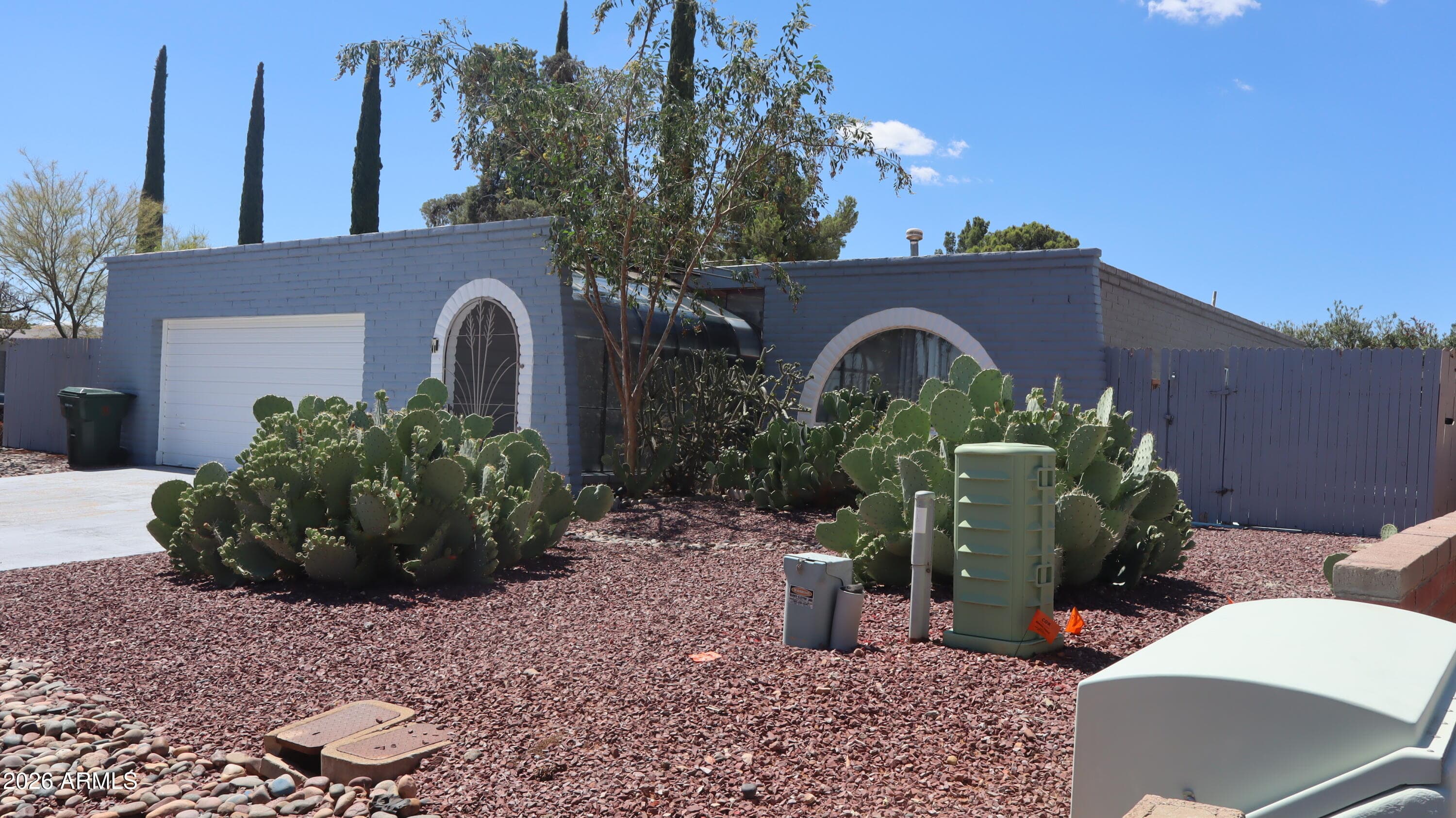 956 OCOTILLO Drive, Sierra Vista, AZ 85635 — photo 1 of 39