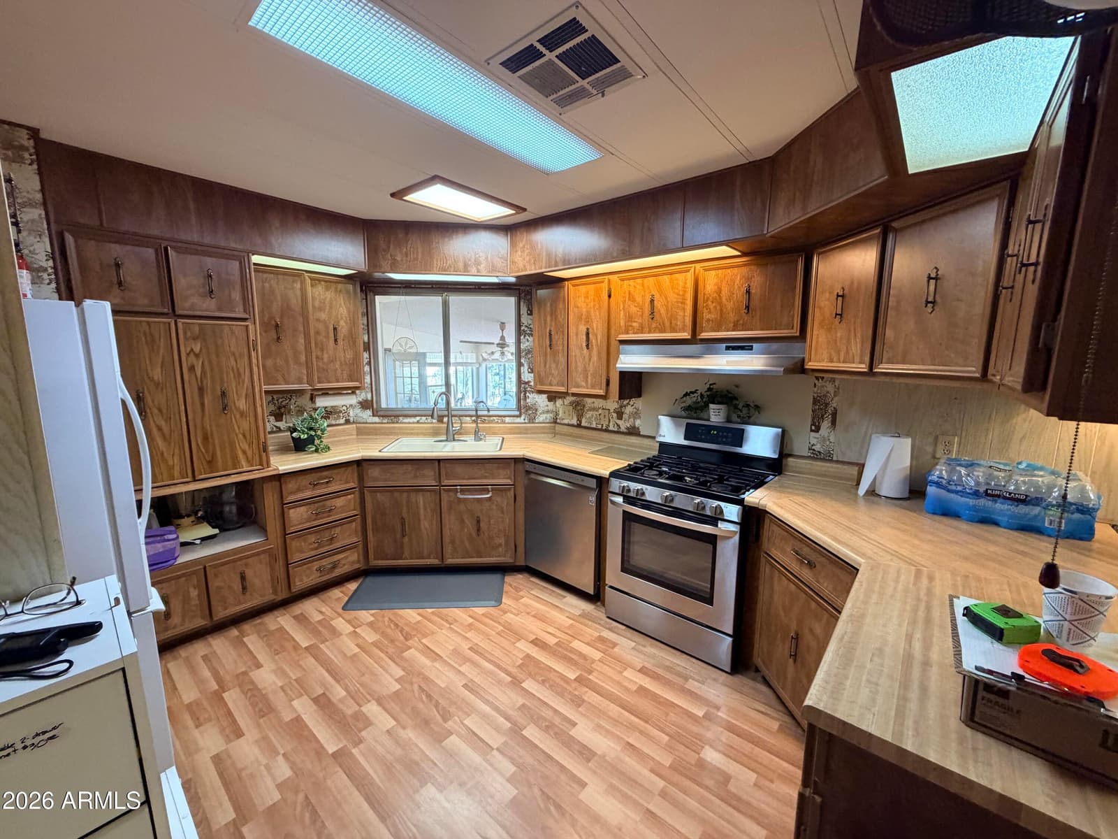 988 TIMBERLAND Road, Show Low, AZ 85901 — photo 6 of 88