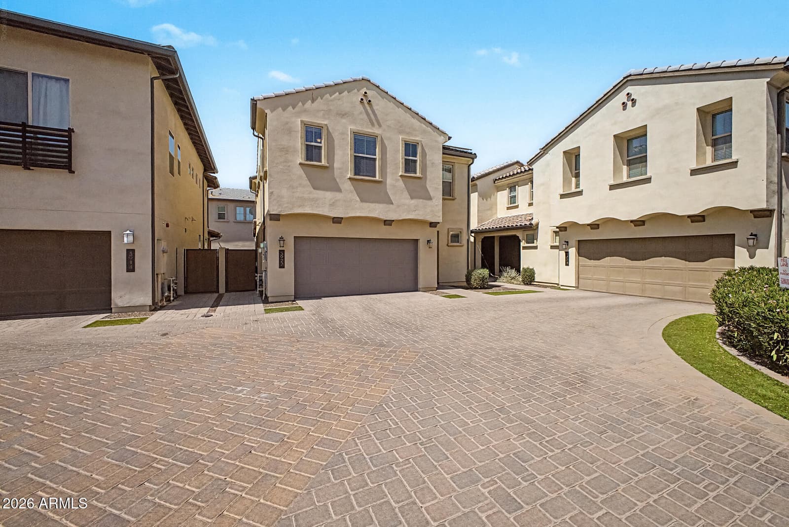 3922 E DUBLIN Street, Gilbert, AZ 85295 — photo 4 of 36
