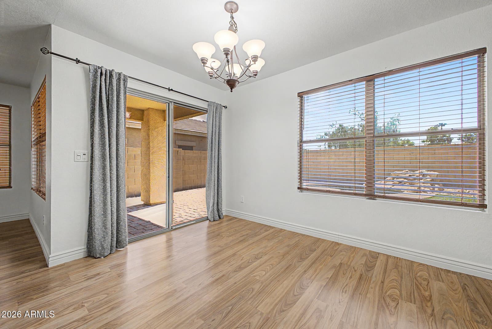 8422 E KEATS Avenue, Mesa, AZ 85209 — photo 7 of 31