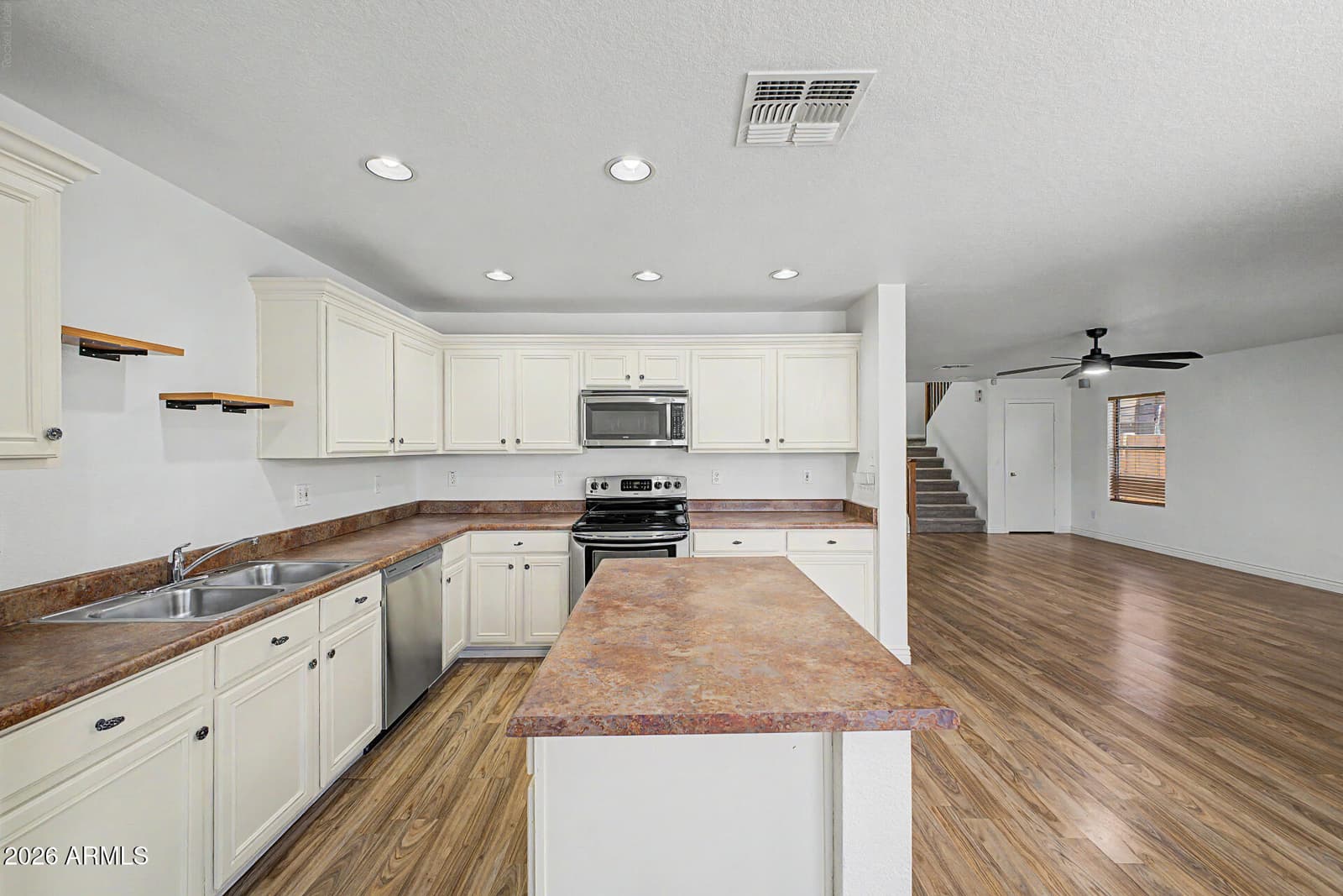 8422 E KEATS Avenue, Mesa, AZ 85209 — photo 11 of 31