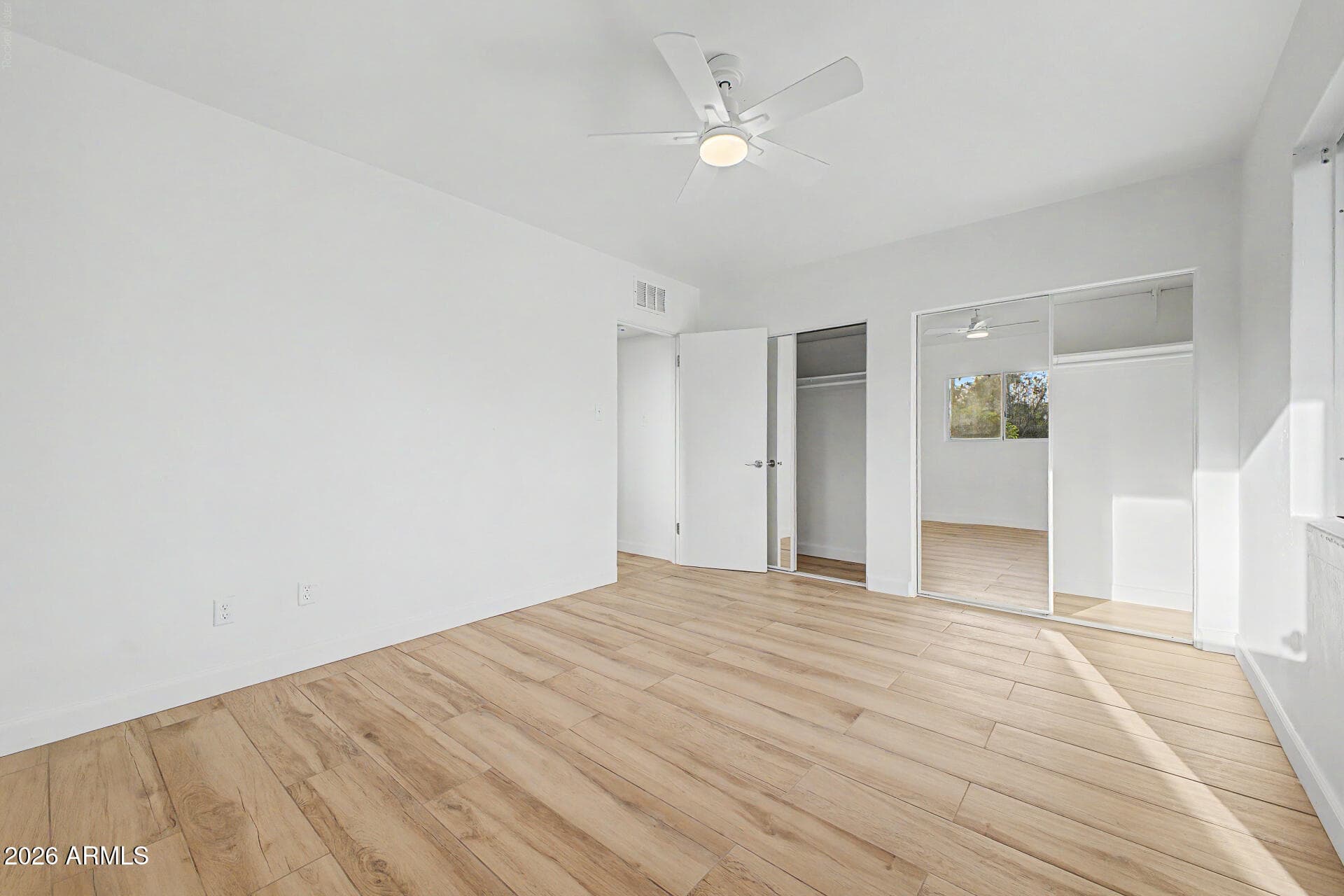 1002 E GLENN Drive, Phoenix, AZ 85020 — photo 30 of 45