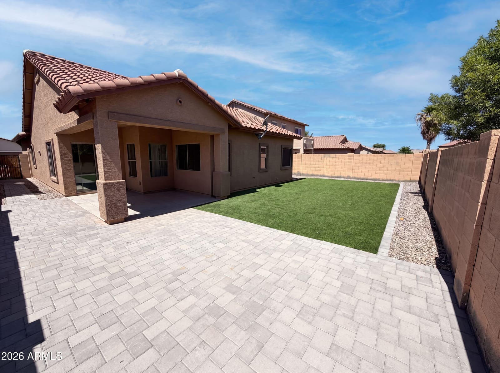 934 E OVERLIN Lane, Avondale, AZ 85323 — photo 5 of 26
