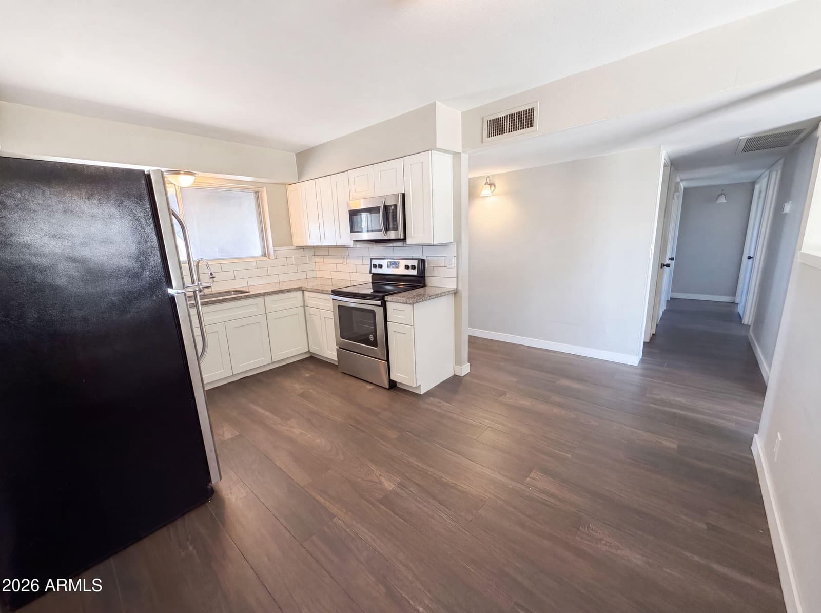 1430 E FLOSSMOOR Avenue, Mesa, AZ 85204 — photo 9 of 21