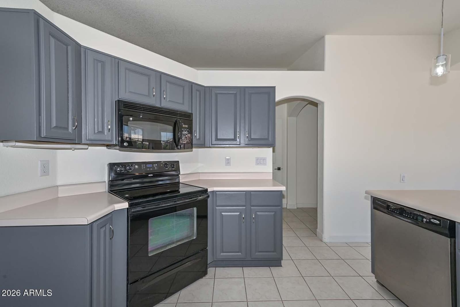 6277 W BLACKHAWK Drive, Glendale, AZ 85308 — photo 7 of 45