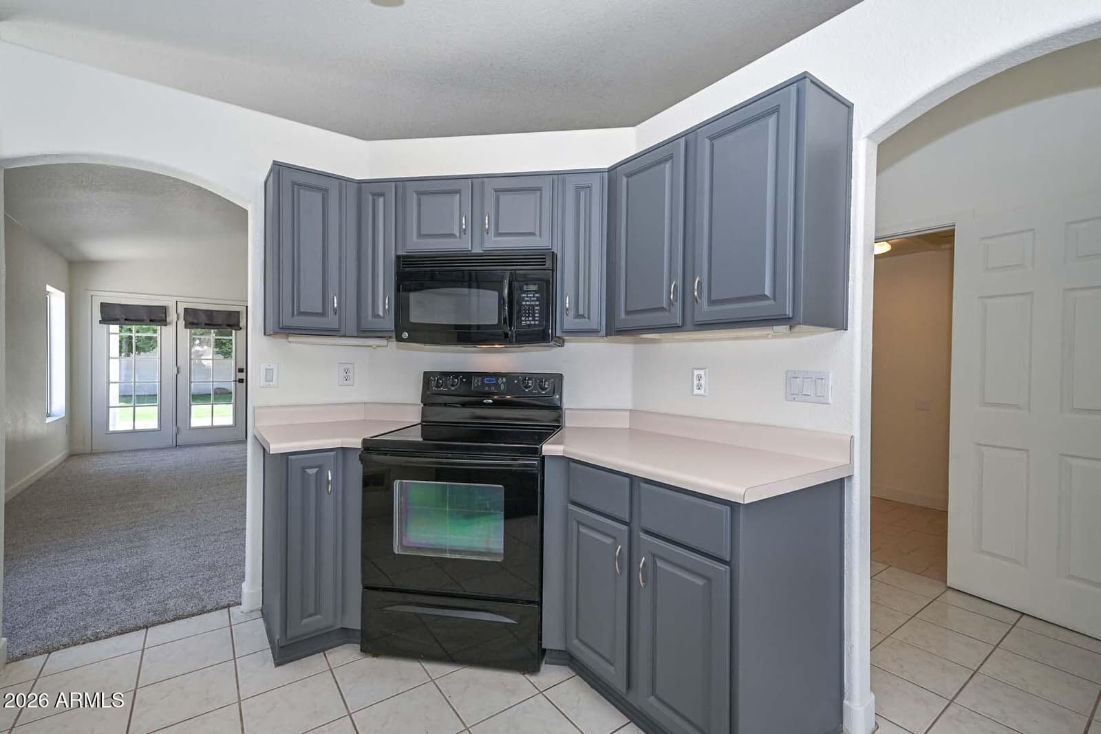 6277 W BLACKHAWK Drive, Glendale, AZ 85308 — photo 8 of 45