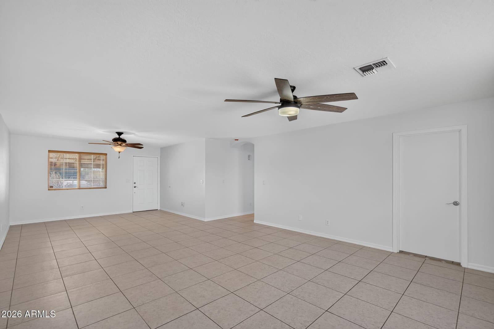 6401 E FOX HOLLOW Lane, San Tan Valley, AZ 85140 — photo 8 of 40