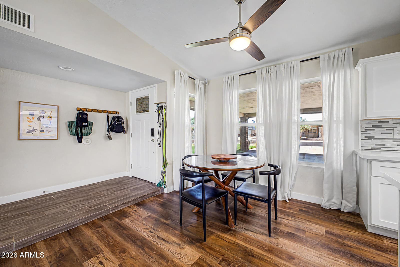 331 W TARO Lane, Phoenix, AZ 85027 — photo 4 of 30