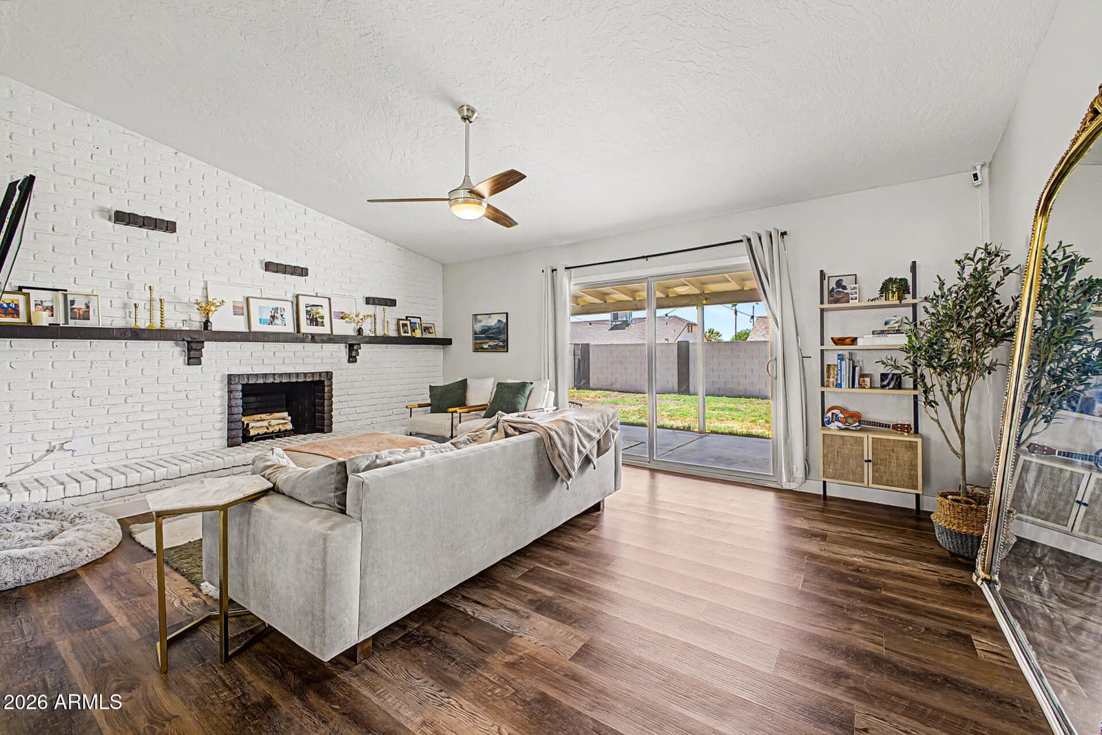 331 W TARO Lane, Phoenix, AZ 85027 — photo 5 of 30
