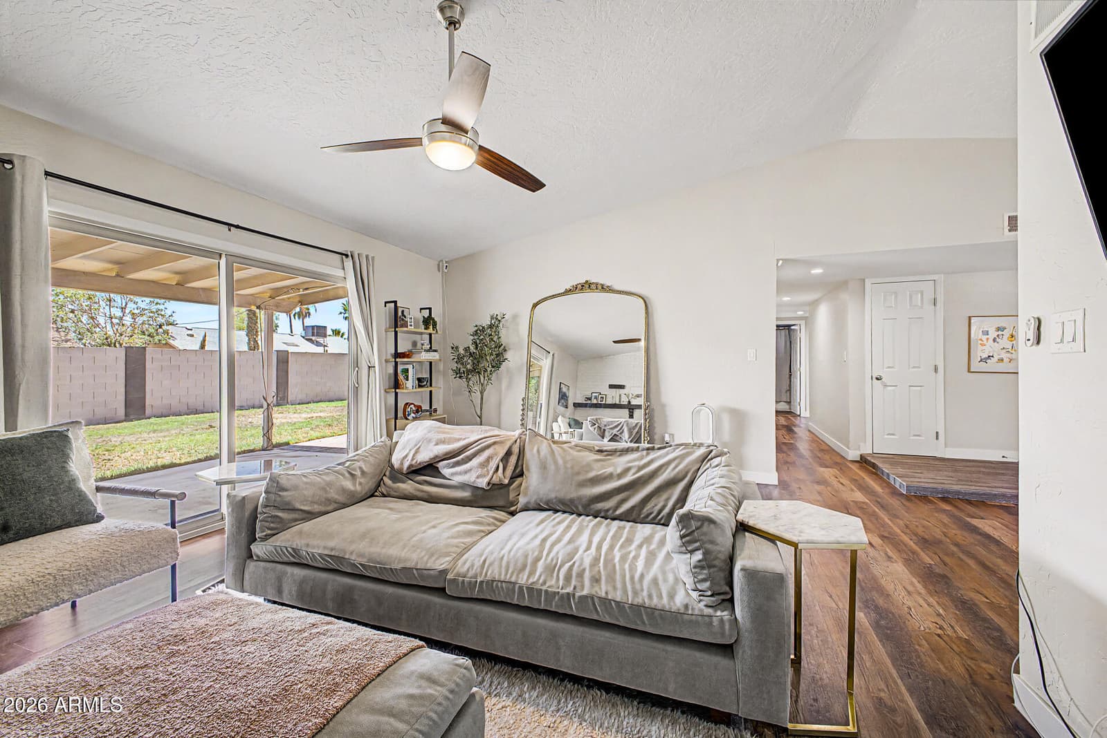 331 W TARO Lane, Phoenix, AZ 85027 — photo 7 of 30
