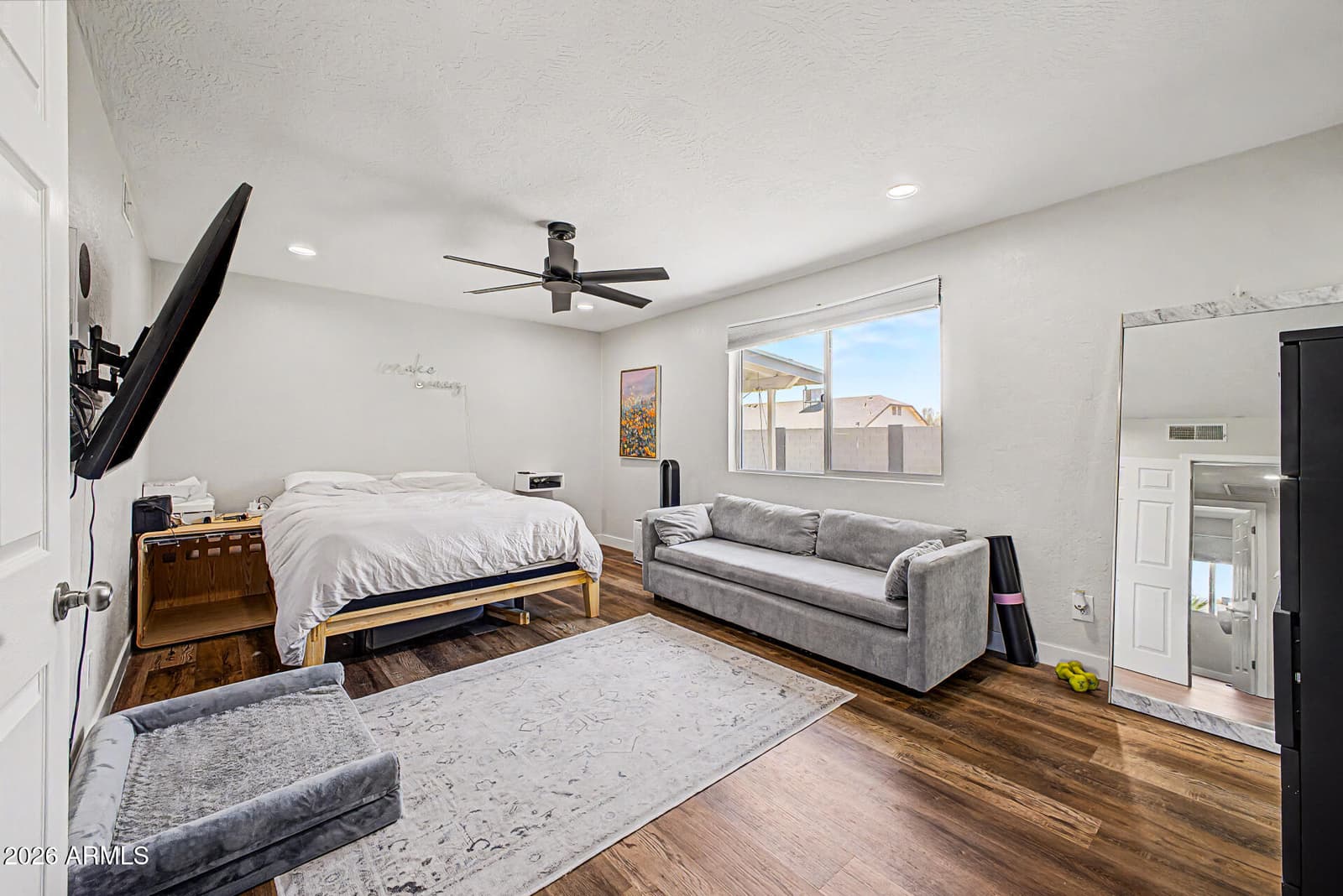 331 W TARO Lane, Phoenix, AZ 85027 — photo 14 of 30