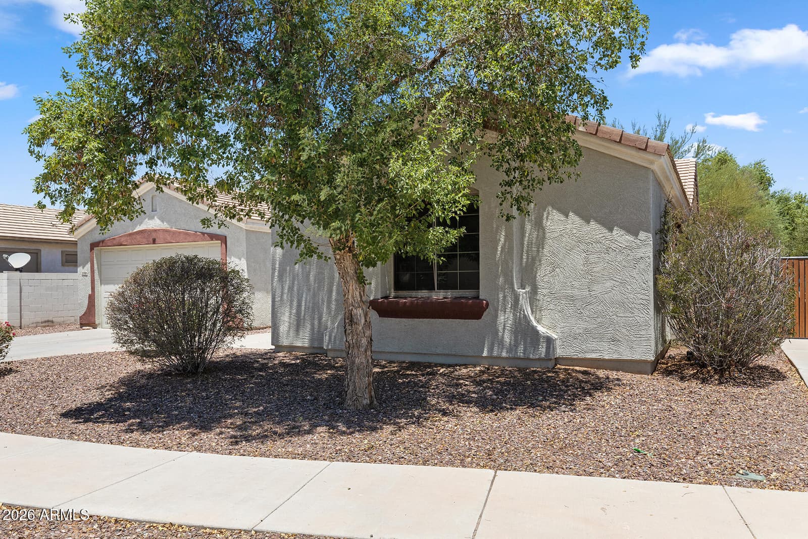 13518 W EVANS Drive, Surprise, AZ 85379 — photo 6 of 47