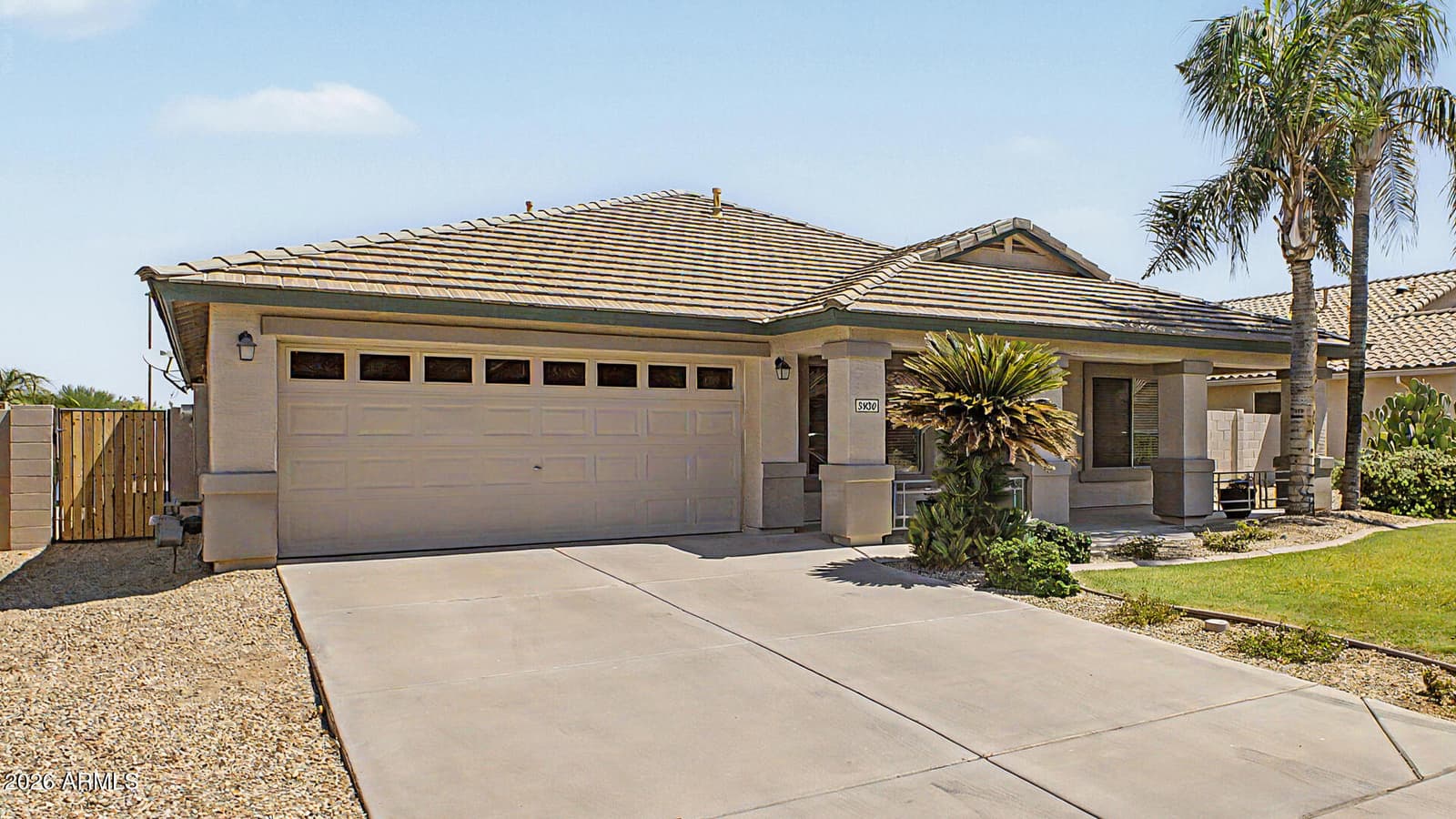 3930 E SIMPSON Road, Gilbert, AZ 85297 — photo 4 of 43
