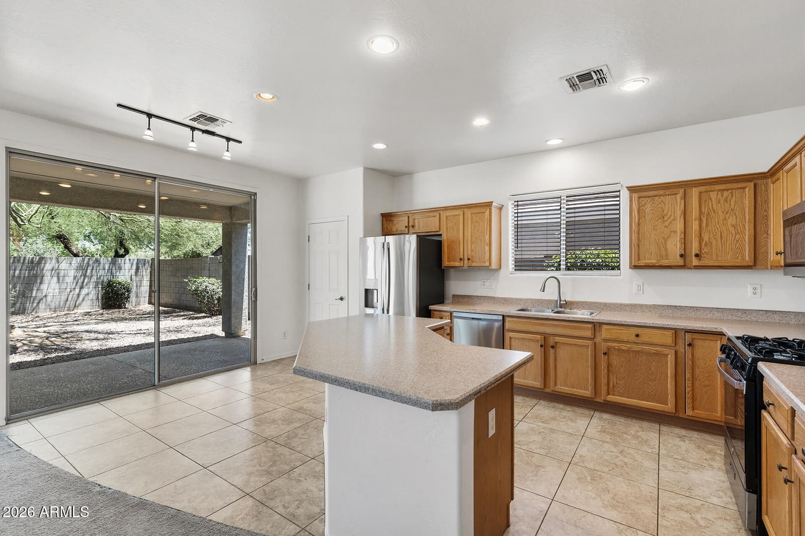 13518 W EVANS Drive, Surprise, AZ 85379 — photo 3 of 47