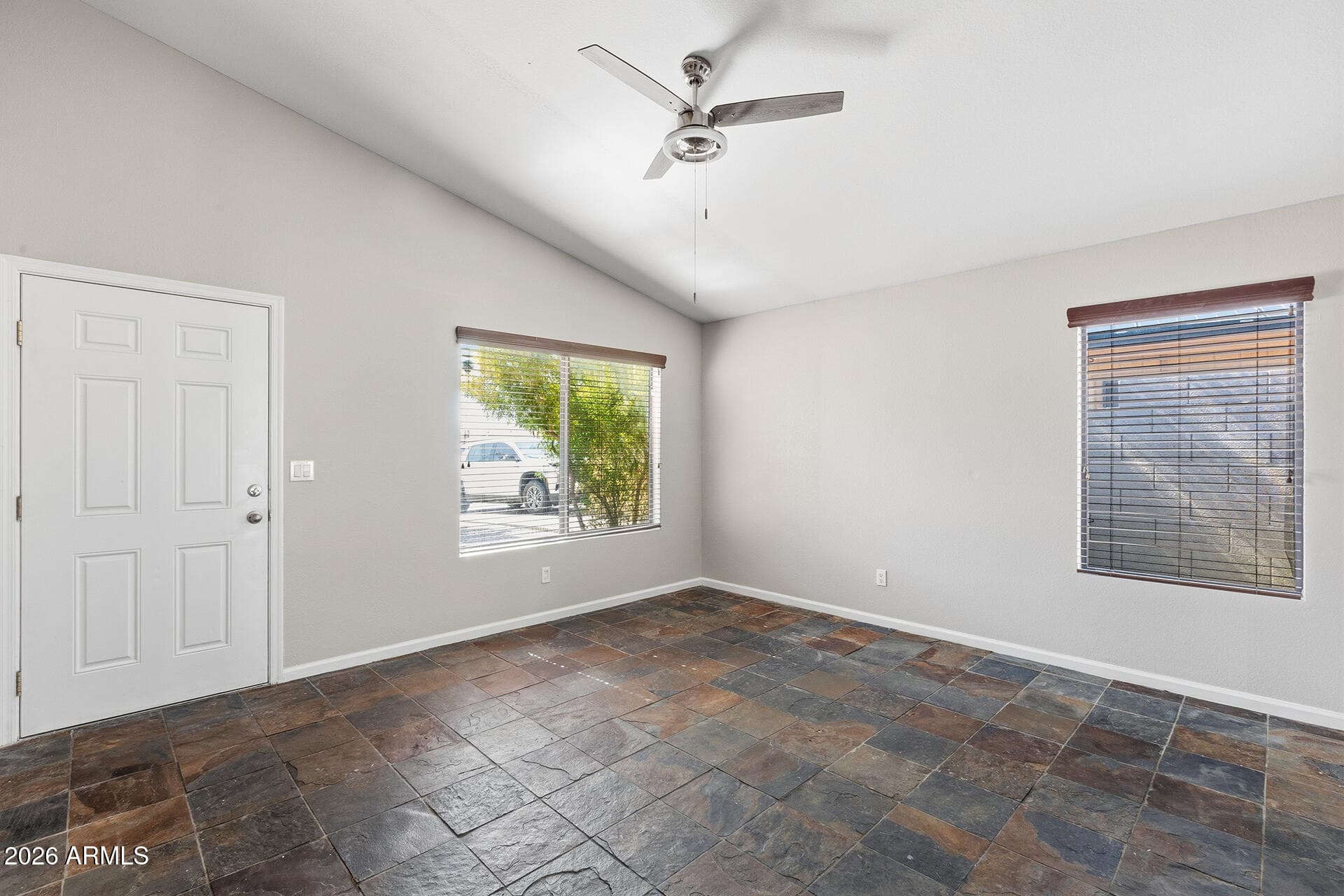 22619 N 31ST Drive, Phoenix, AZ 85027 — photo 7 of 42