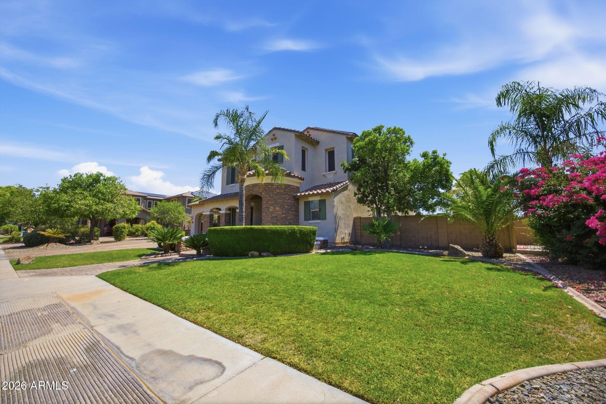 2601 S ROANOKE Street, Gilbert, AZ 85295 — photo 4 of 67