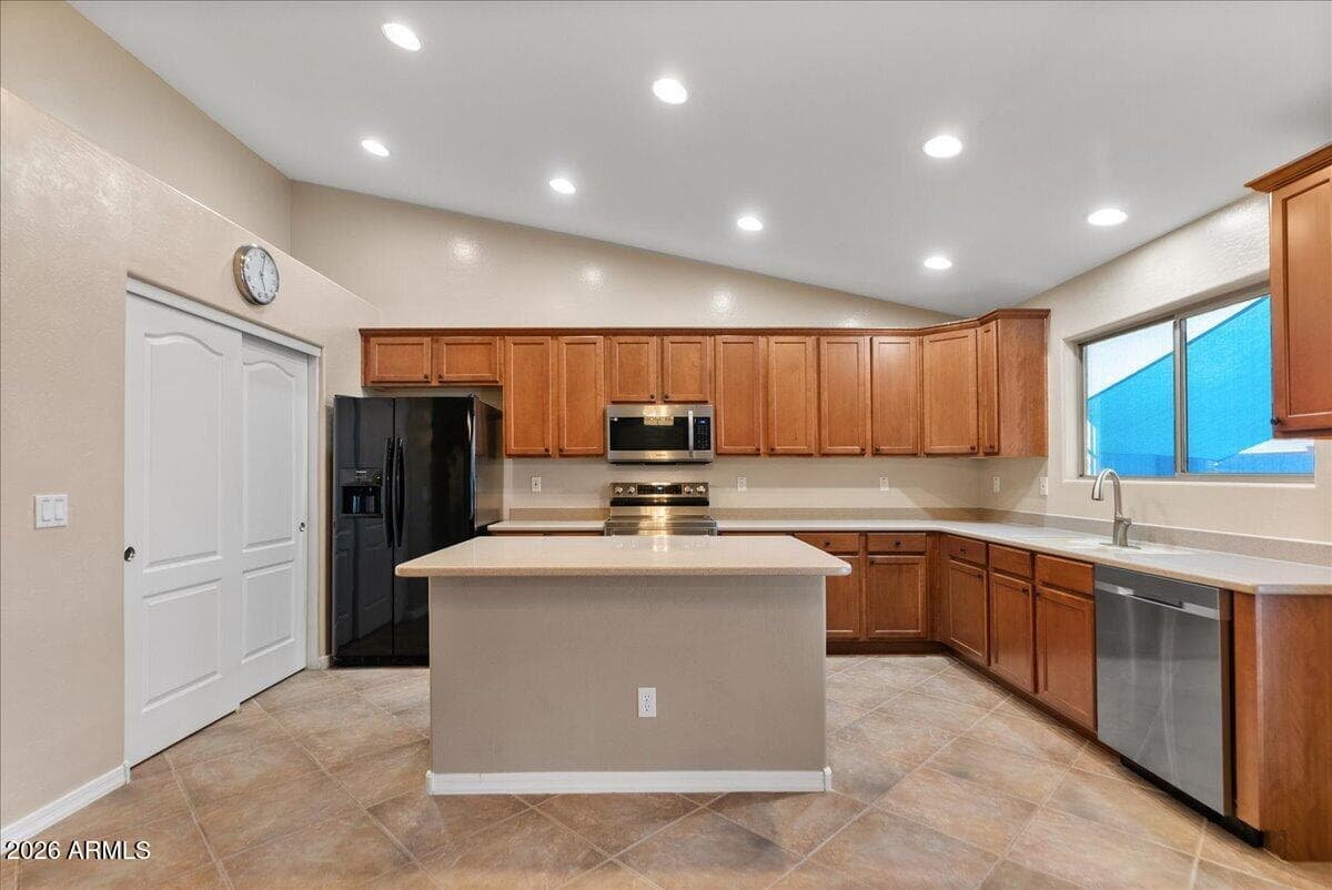 43334 W NEELY Drive, Maricopa, AZ 85138 — photo 18 of 64