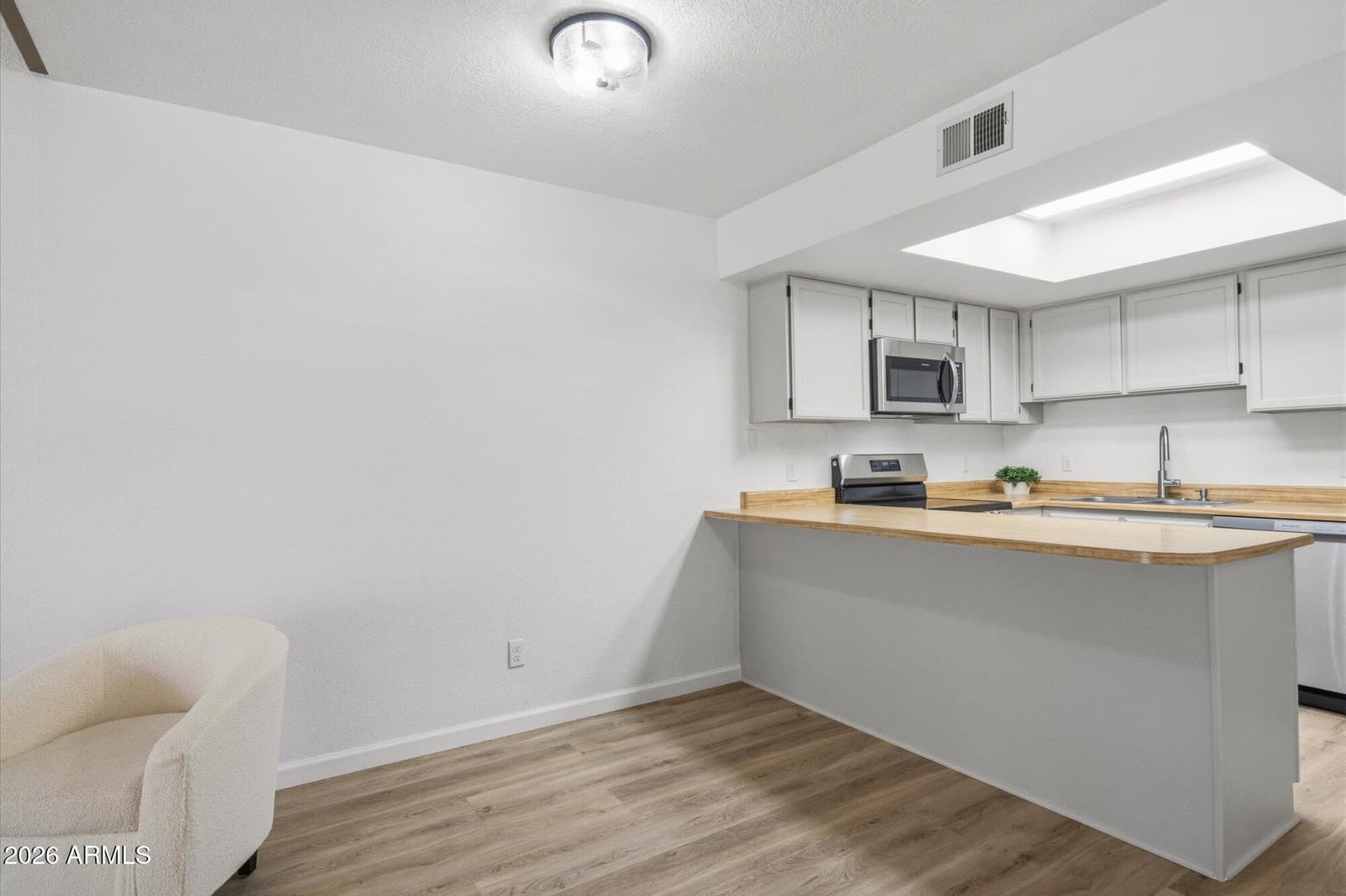 2129 E KIRKLAND Lane 1, Tempe, AZ 85281 — photo 10 of 30