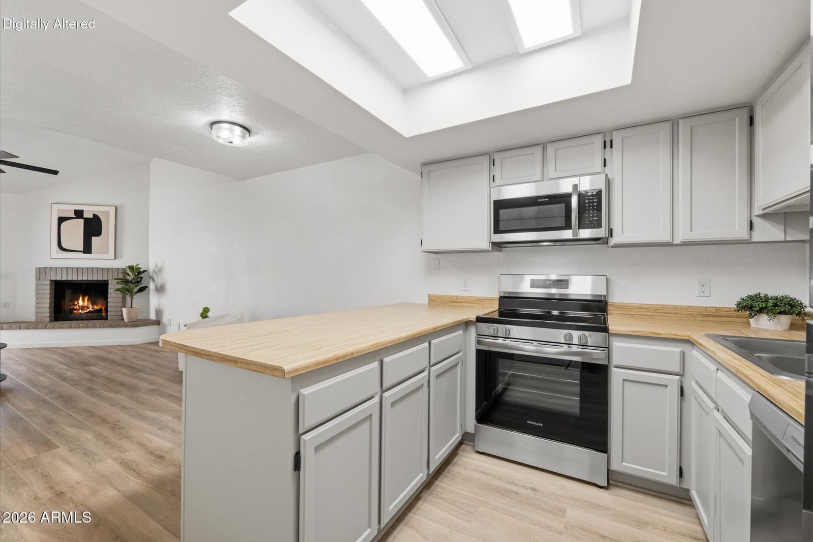 2129 E KIRKLAND Lane 1, Tempe, AZ 85281 — photo 13 of 30