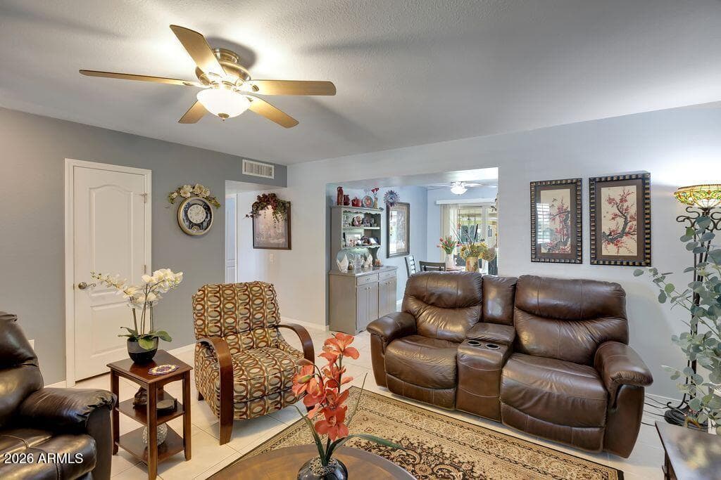 9521 W OAK RIDGE Drive, Sun City, AZ 85351 — photo 6 of 38
