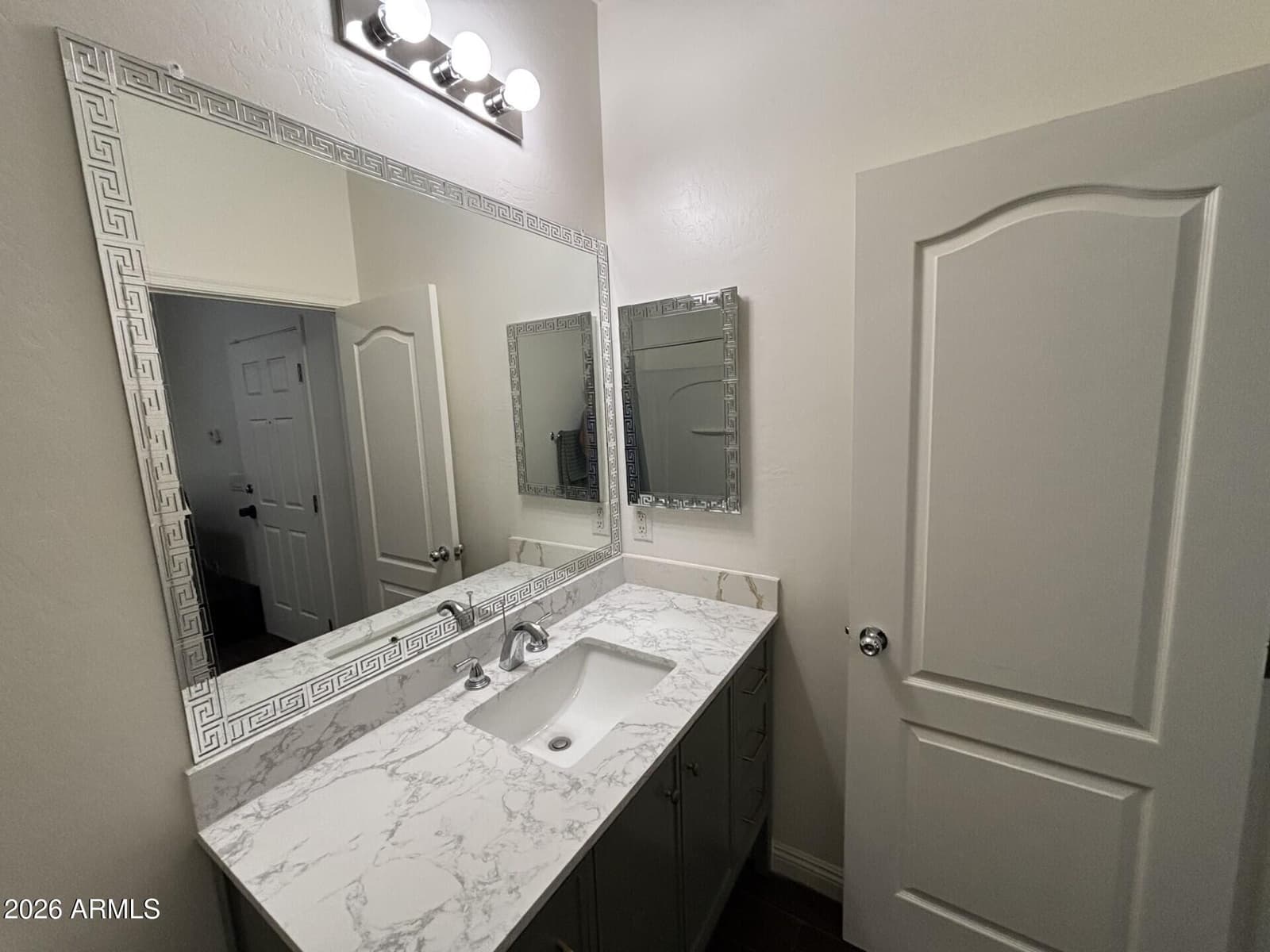2239 E BOWKER Street, Phoenix, AZ 85040 — photo 29 of 49