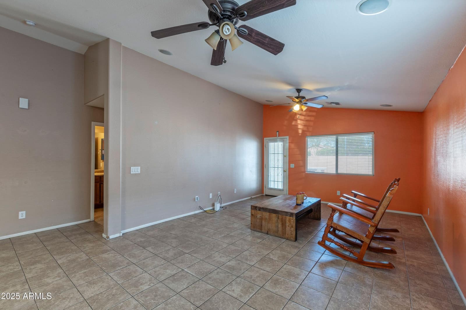 8750 W KINGMAN Street, Tolleson, AZ 85353 — photo 4 of 21