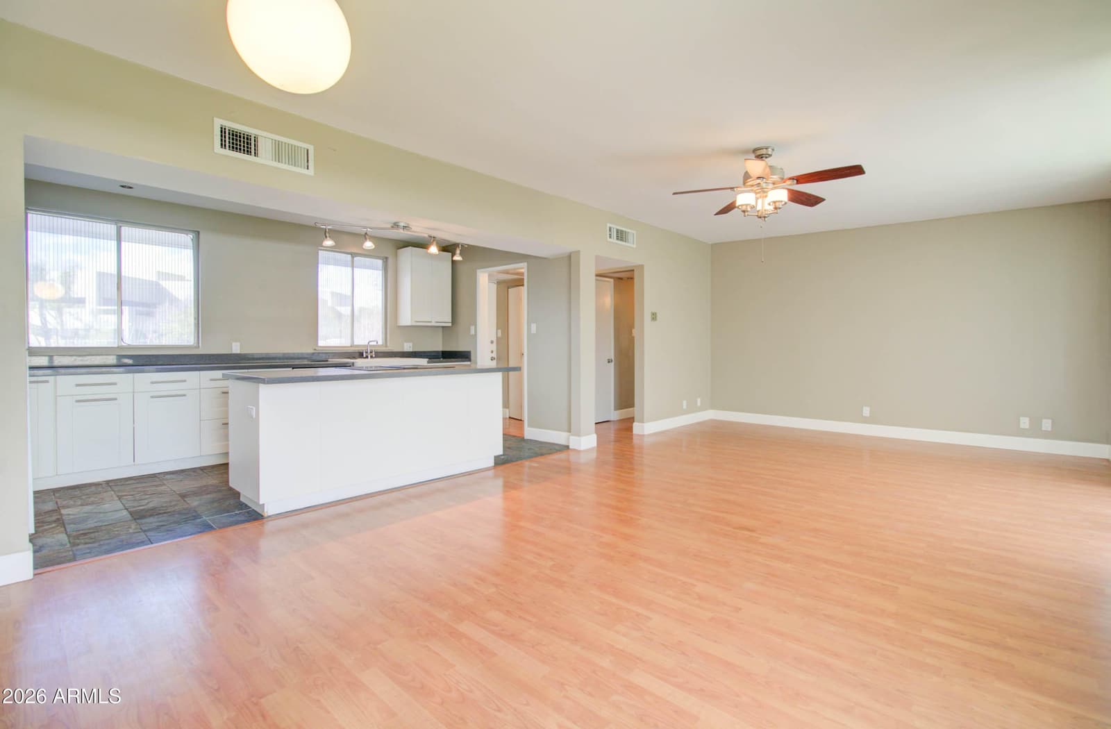 3242 E Camelback Road 207, Phoenix, AZ 85018 — photo 12 of 25