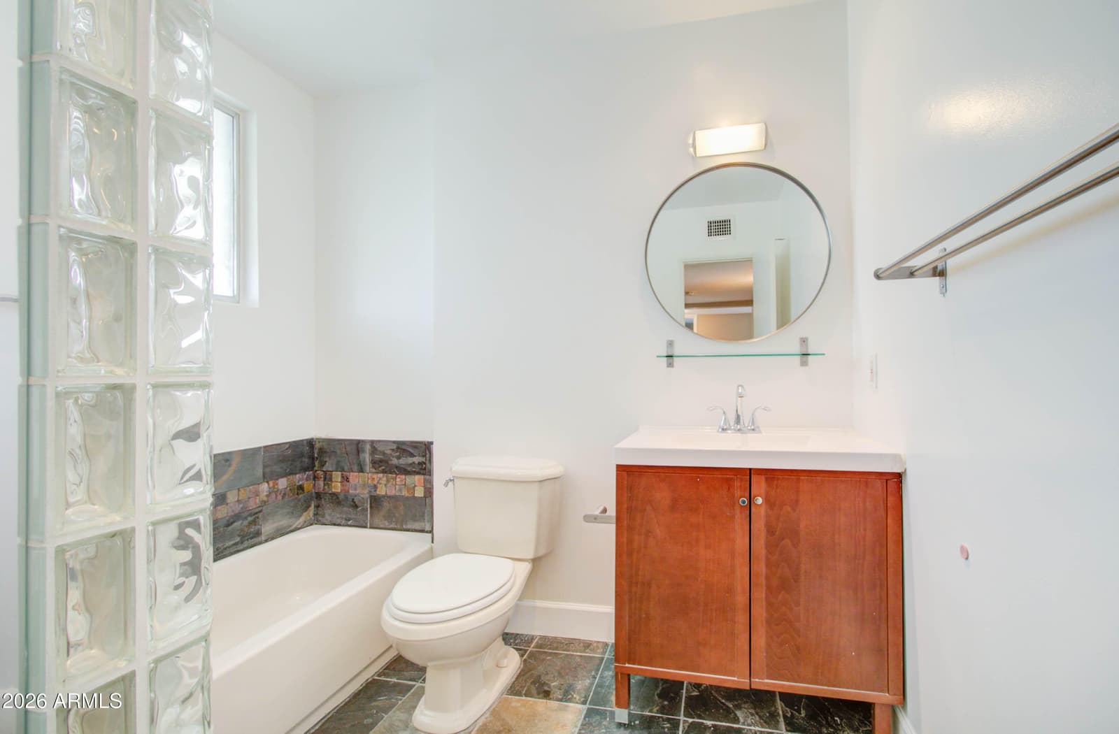3242 E Camelback Road 207, Phoenix, AZ 85018 — photo 17 of 25