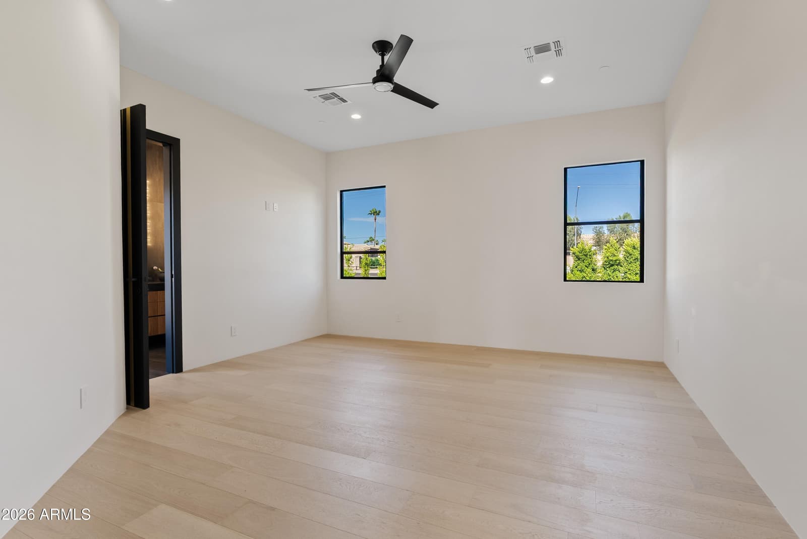 11420 N SCOTTSDALE Road, Scottsdale, AZ 85254 — photo 17 of 43
