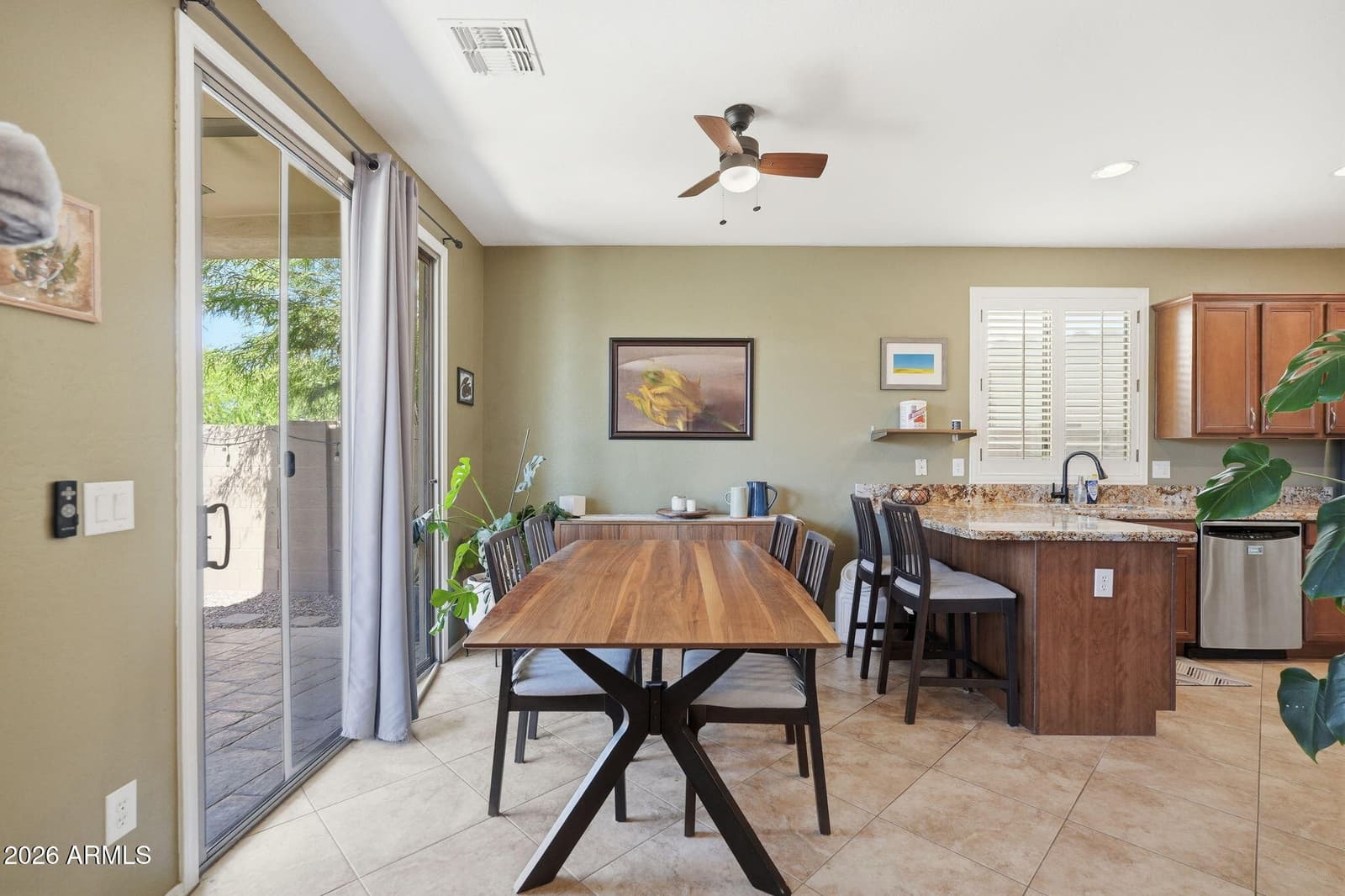 1664 W SATINWOOD Drive, Phoenix, AZ 85045 — photo 10 of 38