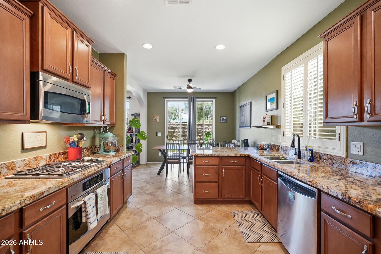 1664 W SATINWOOD Drive, Phoenix, AZ 85045 — photo 12 of 38