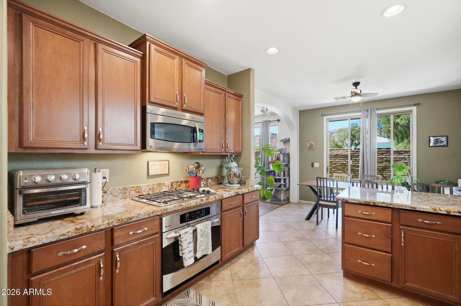 1664 W SATINWOOD Drive, Phoenix, AZ 85045 — photo 13 of 38
