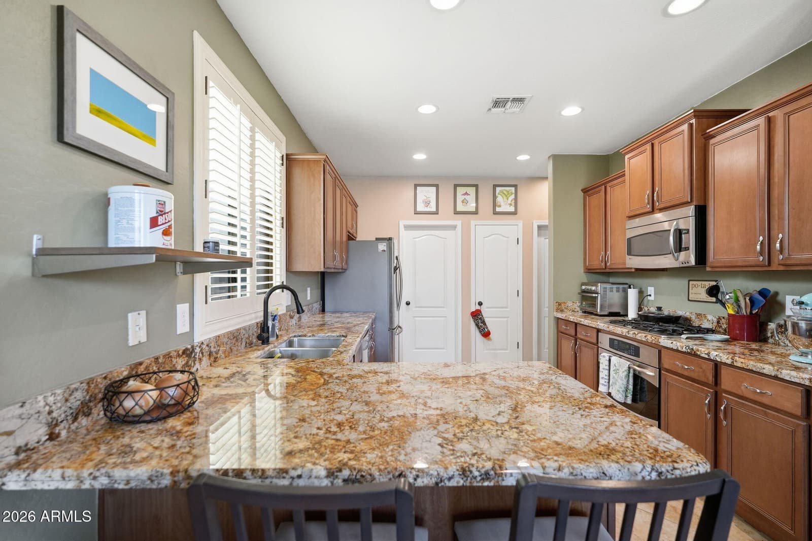 1664 W SATINWOOD Drive, Phoenix, AZ 85045 — photo 14 of 38