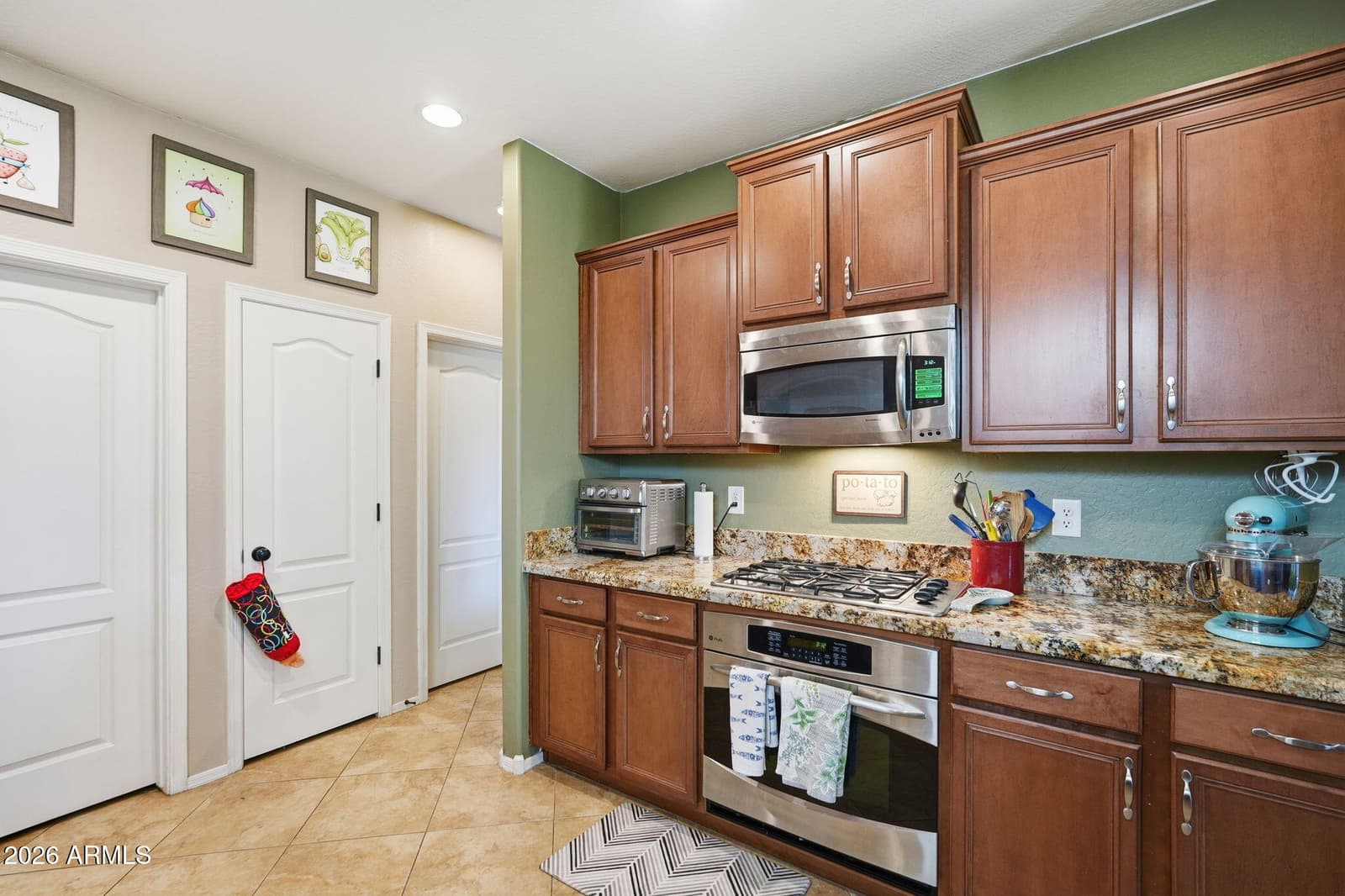 1664 W SATINWOOD Drive, Phoenix, AZ 85045 — photo 15 of 38