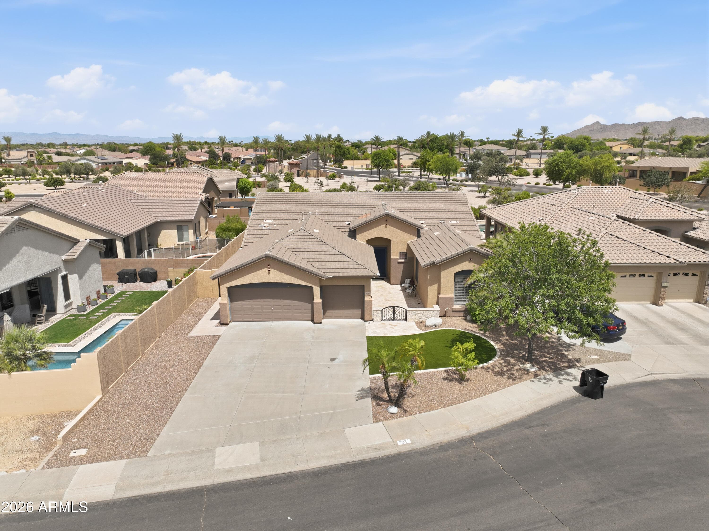 7037 S TROPHY Lane, Gilbert, AZ 85298 — photo 6 of 56