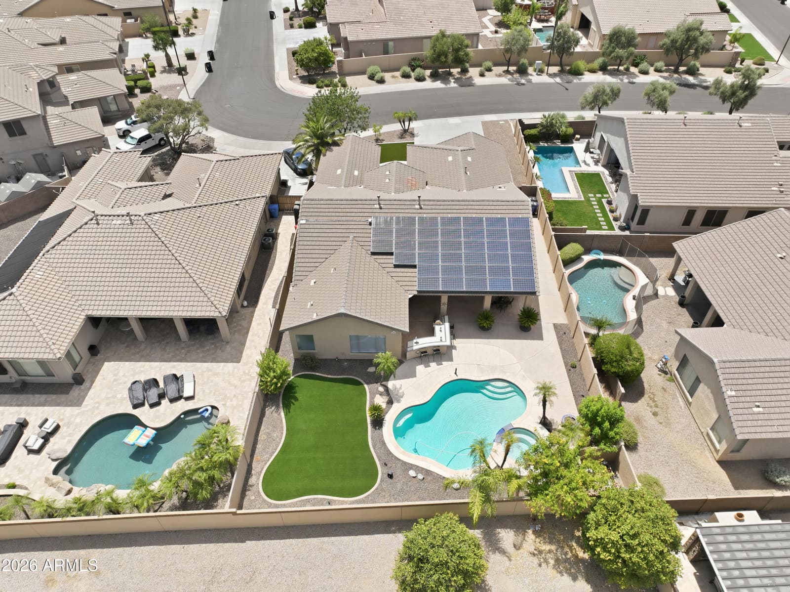7037 S TROPHY Lane, Gilbert, AZ 85298 — photo 7 of 56