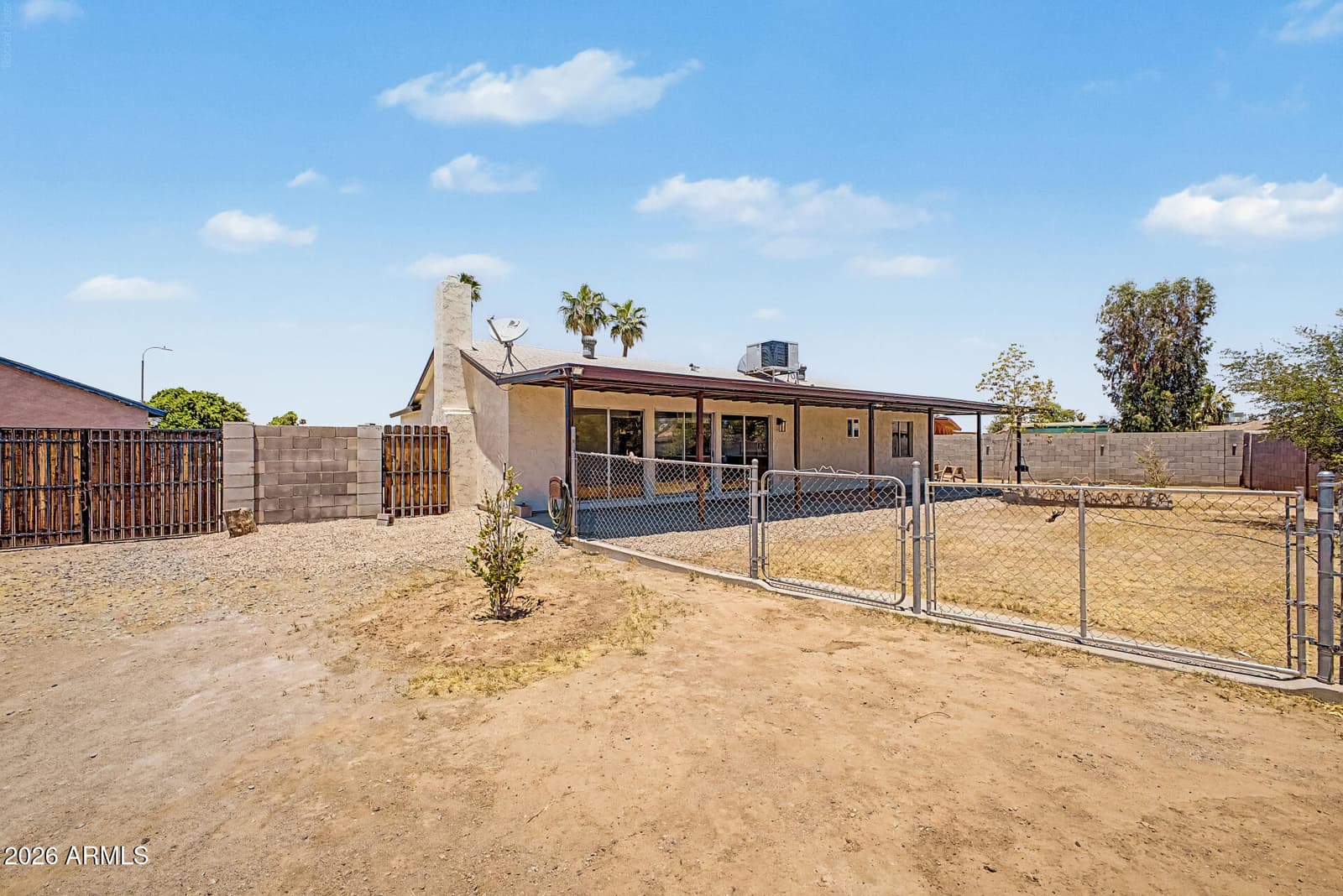 4717 N 79TH Lane, Phoenix, AZ 85033 — photo 5 of 24