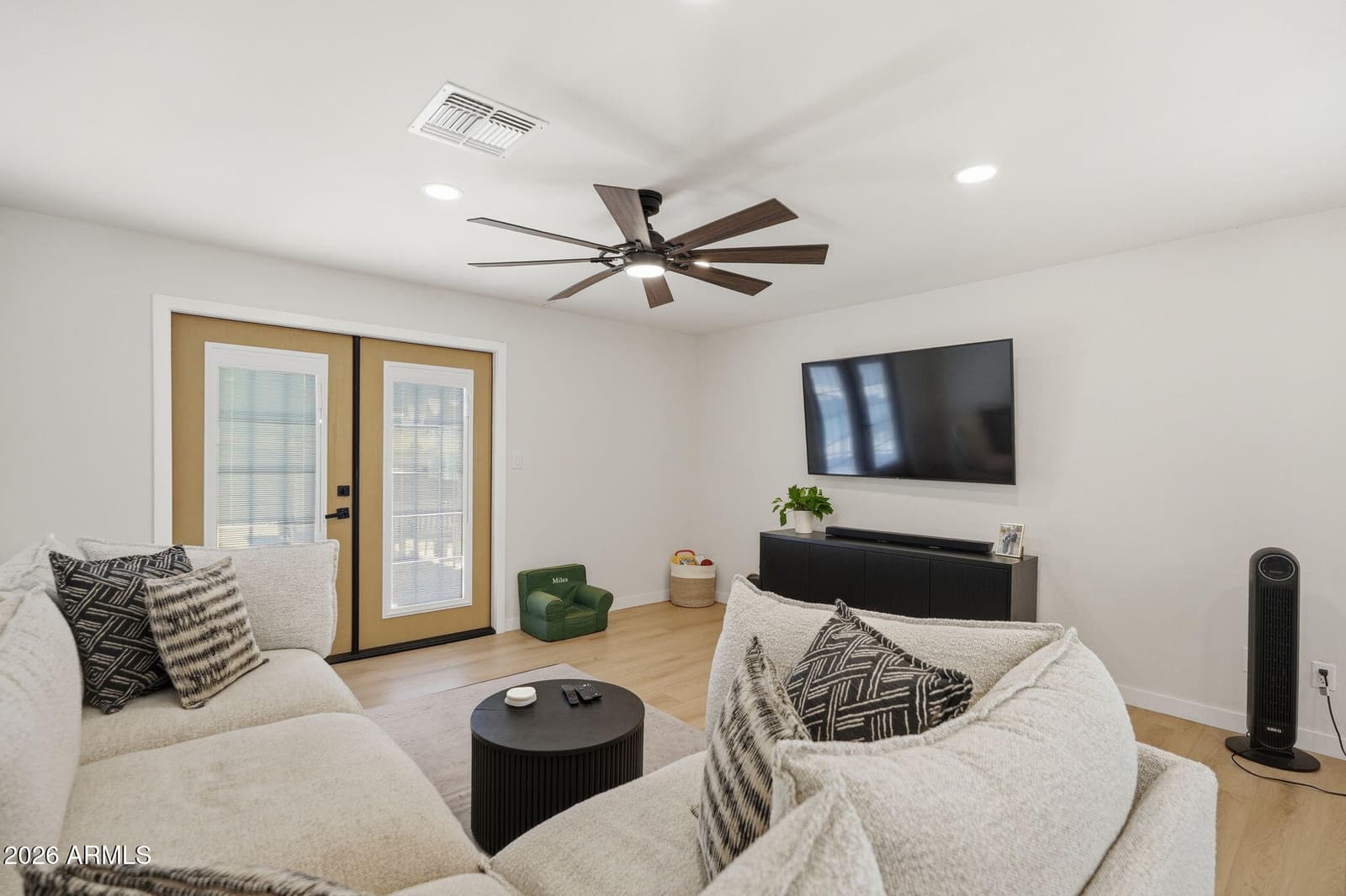 4234 E WINNETKA Drive, Phoenix, AZ 85044 — photo 13 of 60