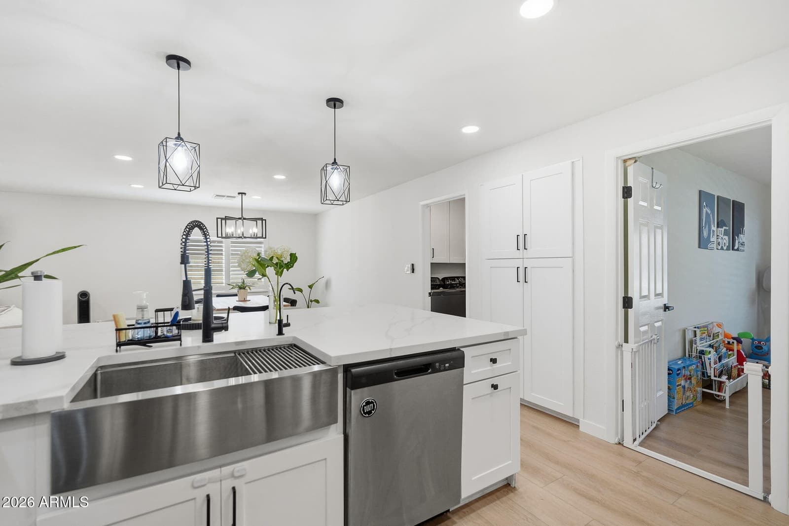 4234 E WINNETKA Drive, Phoenix, AZ 85044 — photo 17 of 60