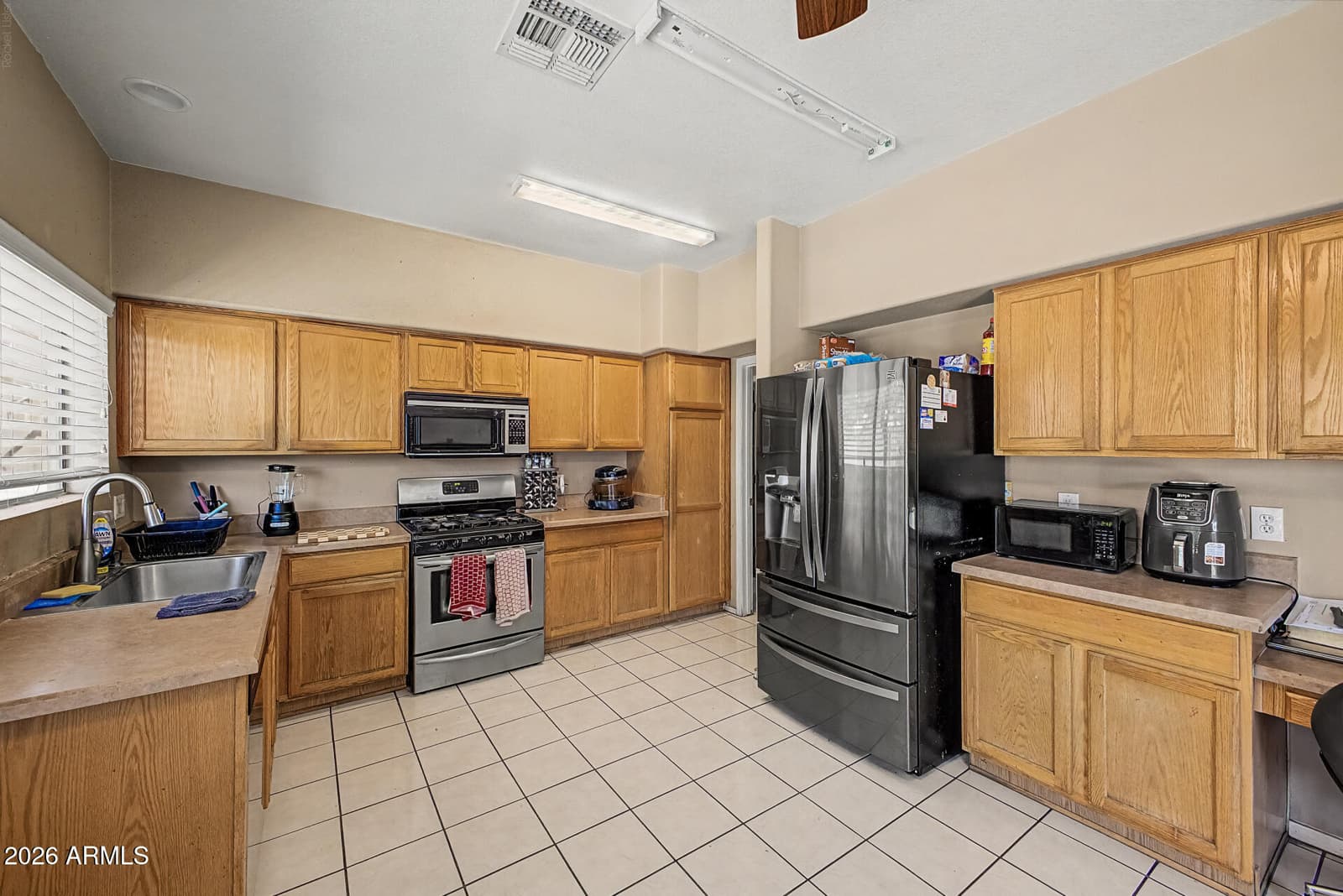 9214 W HAZELWOOD Street, Phoenix, AZ 85037 — photo 12 of 38