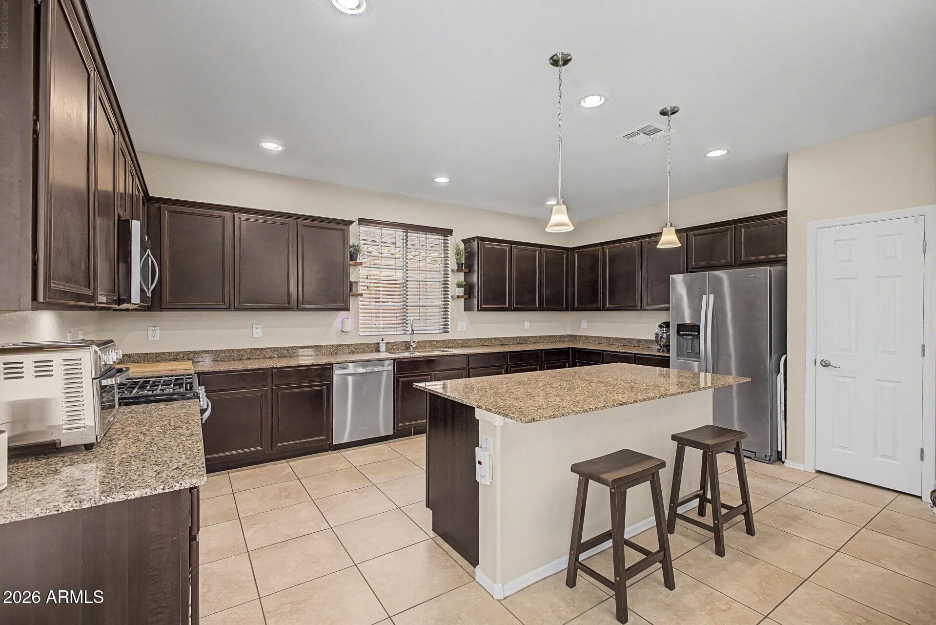 207 N SANDAL, Mesa, AZ 85205 — photo 9 of 34