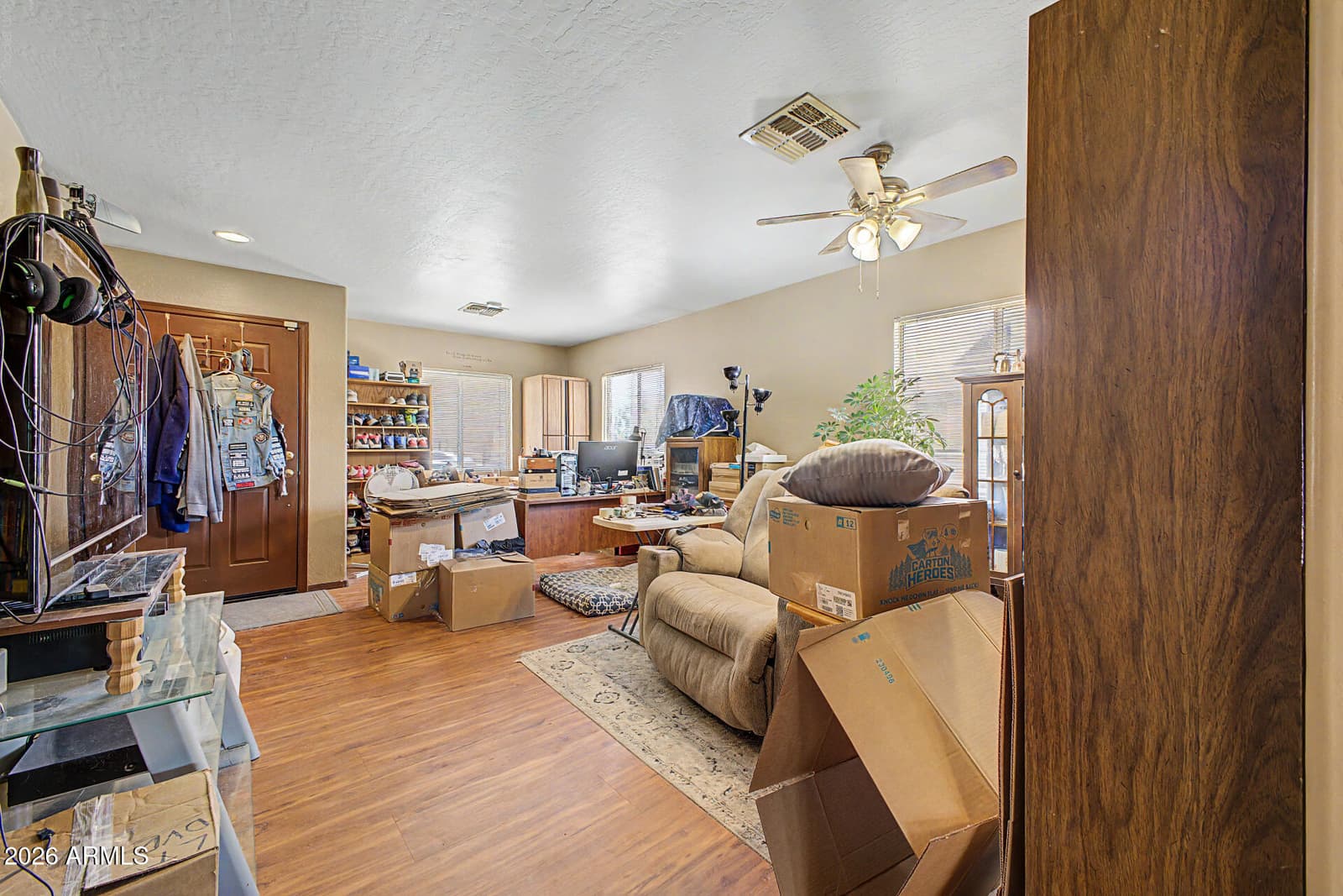 6237 W WOOD Street, Phoenix, AZ 85043 — photo 5 of 33