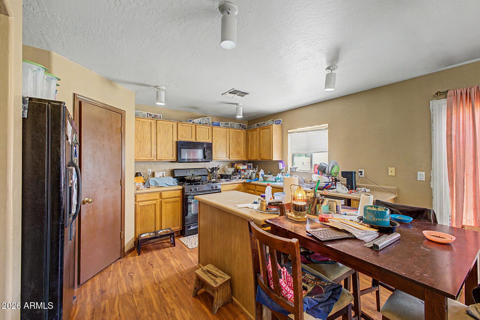 6237 W WOOD Street, Phoenix, AZ 85043 — photo 11 of 33