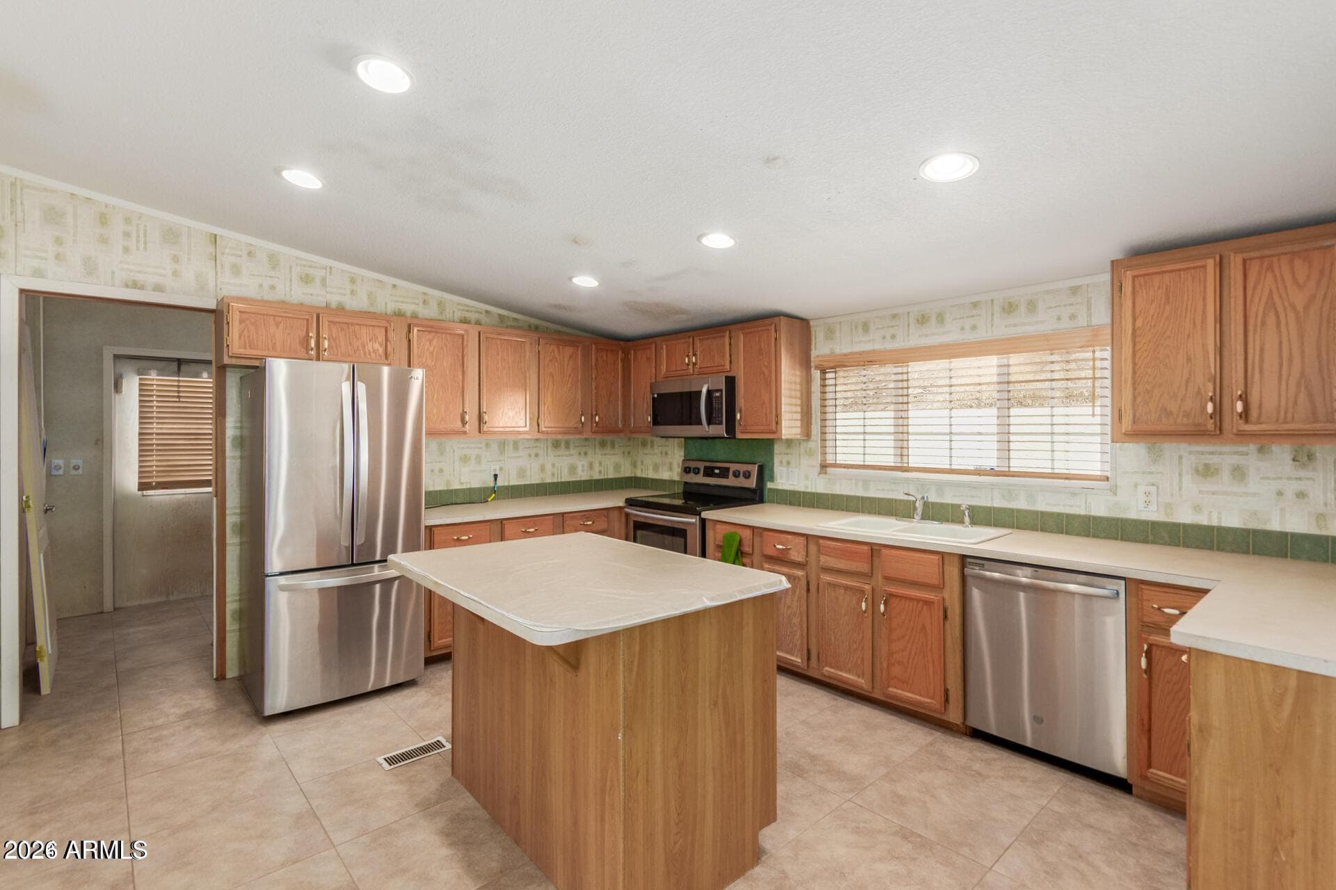 46908 N 27TH Avenue, New River, AZ 85087 — photo 10 of 24