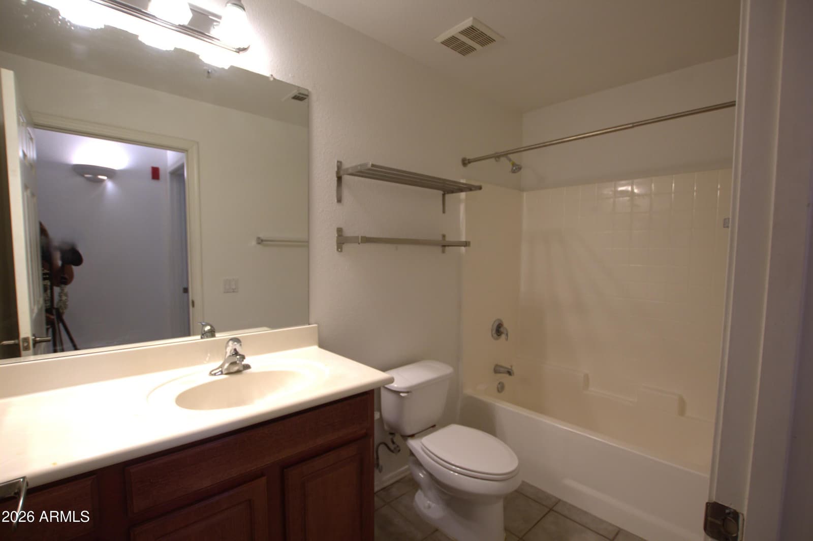 920 E DEVONSHIRE Avenue 2002, Phoenix, AZ 85014 — photo 12 of 20