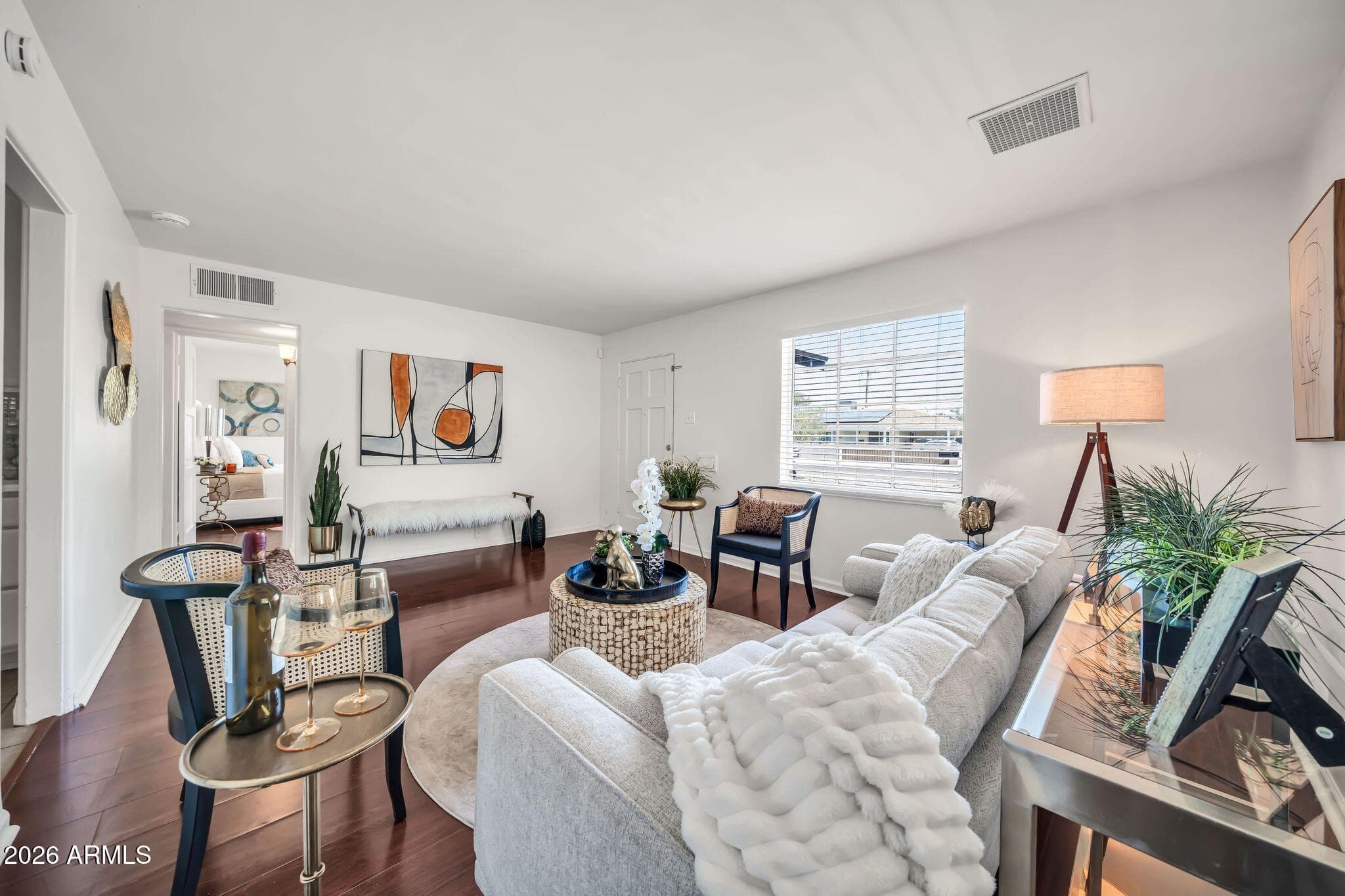 2221 W CLARENDON Avenue W, Phoenix, AZ 85015 — photo 4 of 19