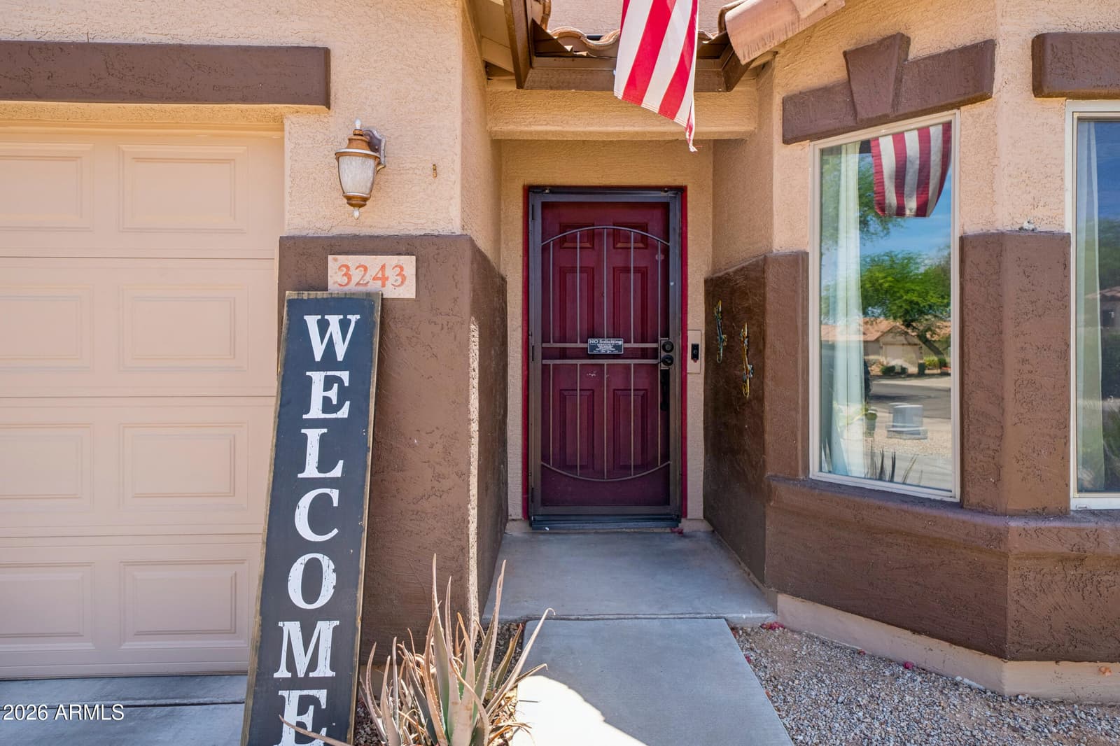 3243 W ALLENS PEAK Drive, San Tan Valley, AZ 85144 — photo 4 of 60
