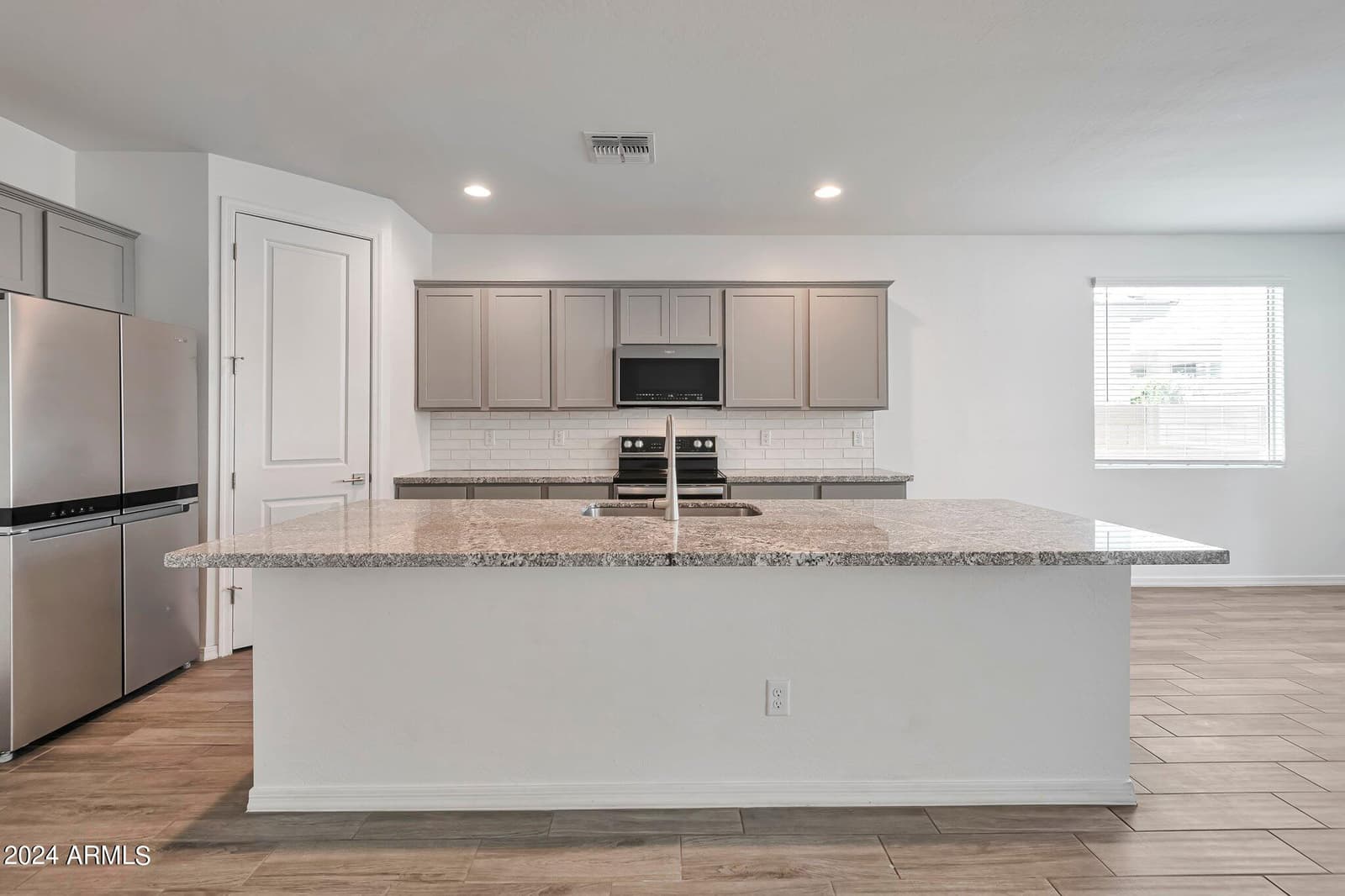 9326 E STATIC Avenue, Mesa, AZ 85212 — photo 9 of 26